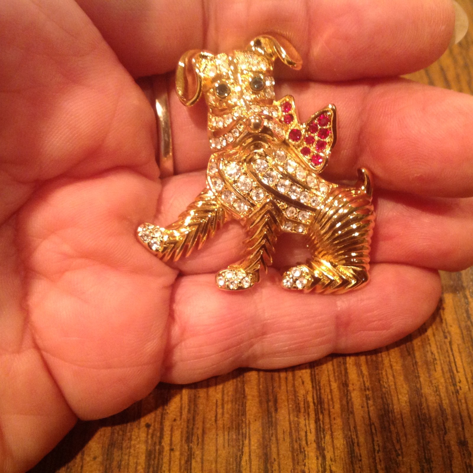 KJL Kenneth J Lane Cute Dog with Bow Jeweled Vintage Pin Brooch Mint!