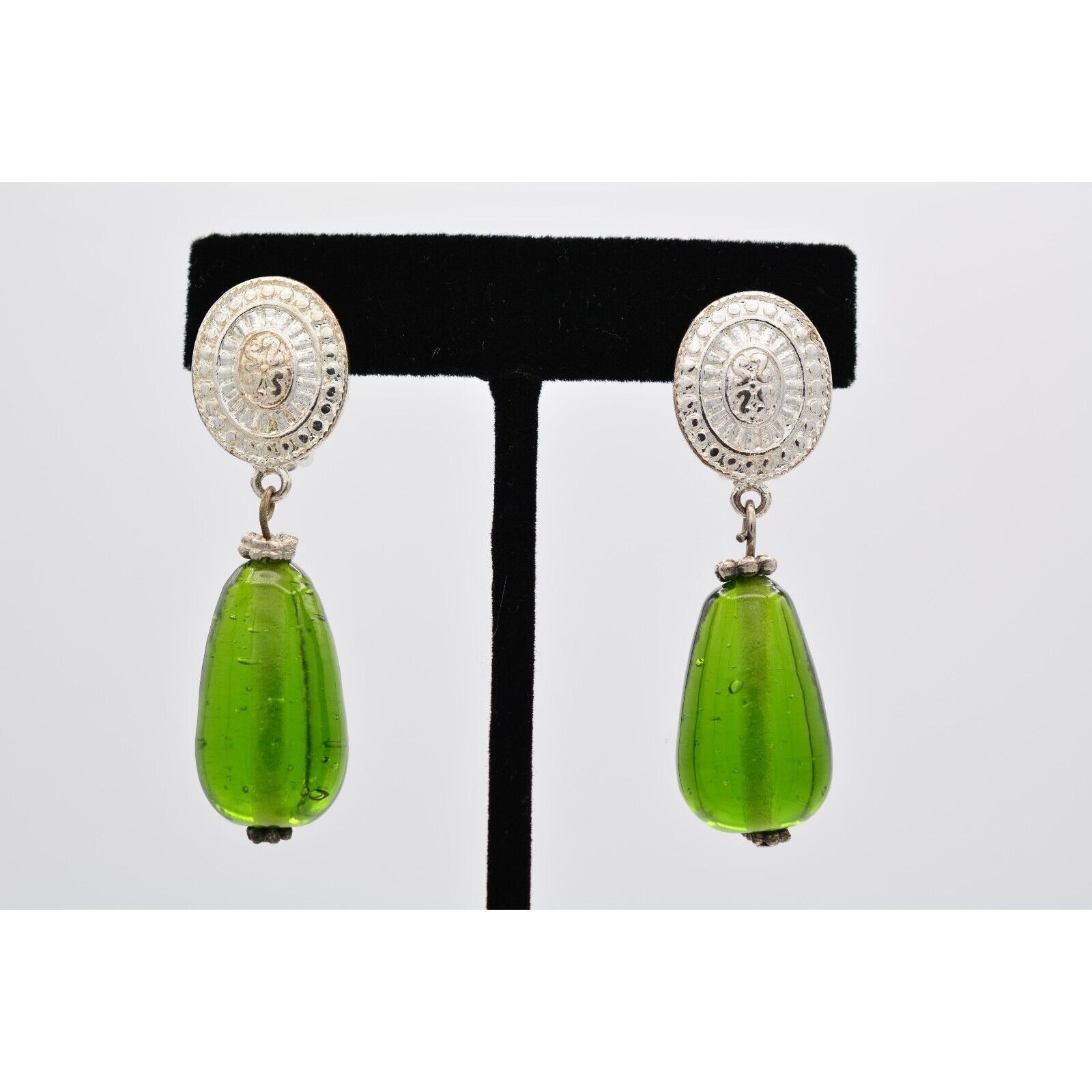 Vintage Dangle Clip On Earrings Green Glass Drop Silver Tone Chunky 1990s BinAK