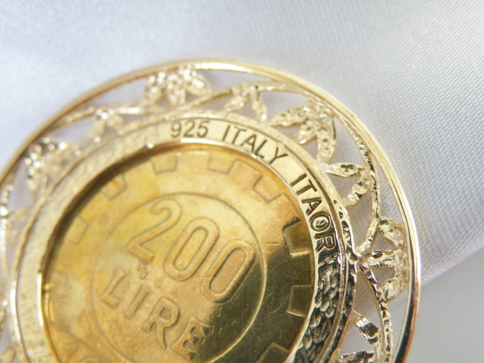 Large Itaor Italy Sterling Silver 925 Gold Vermeil Lire Italian Coin Pendant