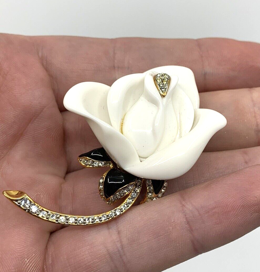 Elegant Vintage Signed Original Kenneth Jay Lane White Rose Brooch With COA