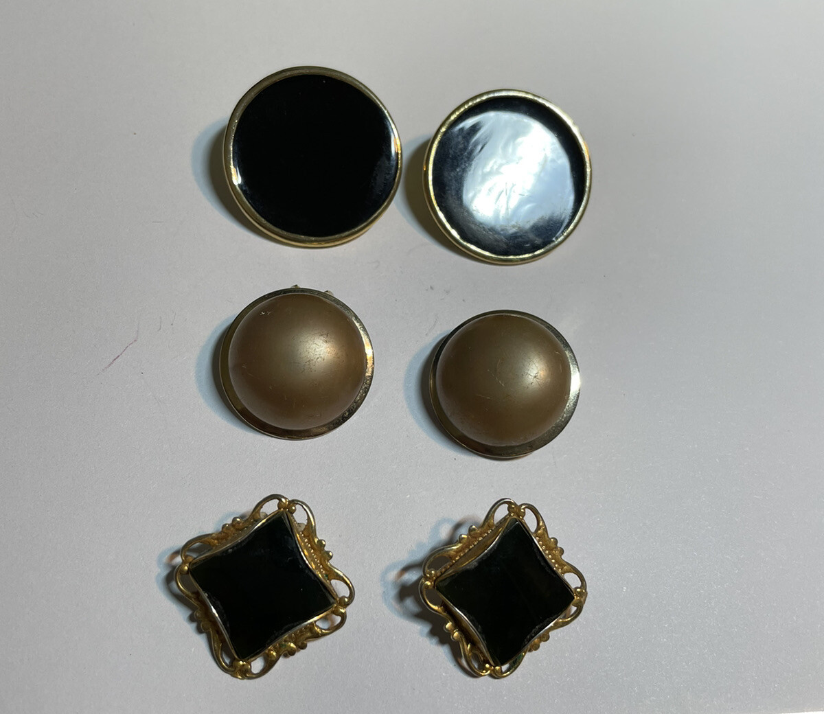 Vintage Gold Tone 3 Pair Clip On Earrings Jewelry YT-60