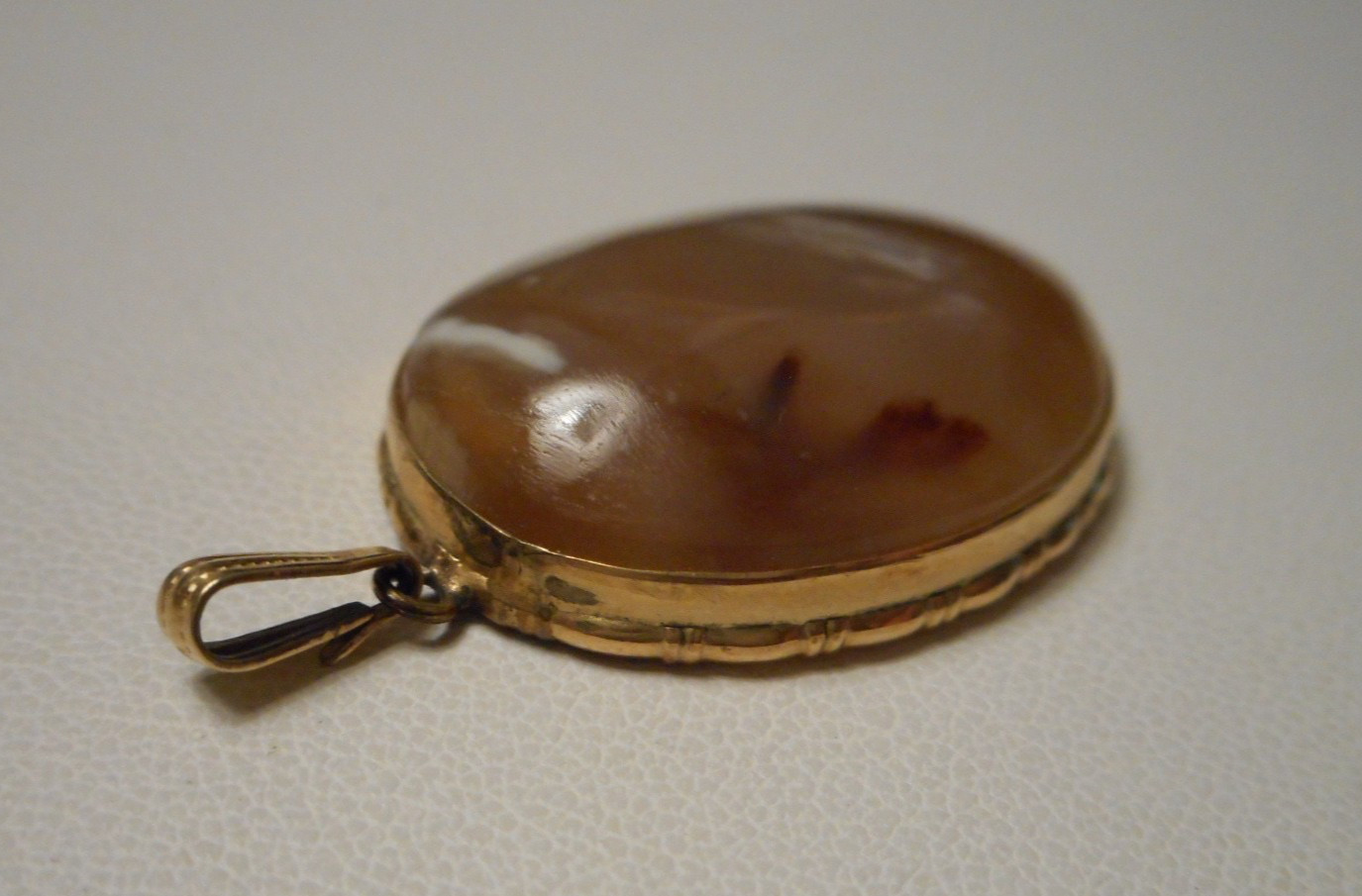 Vintage Gold-Filled Oval Pendant w Mottled Tan White Brown Agate Cabochon