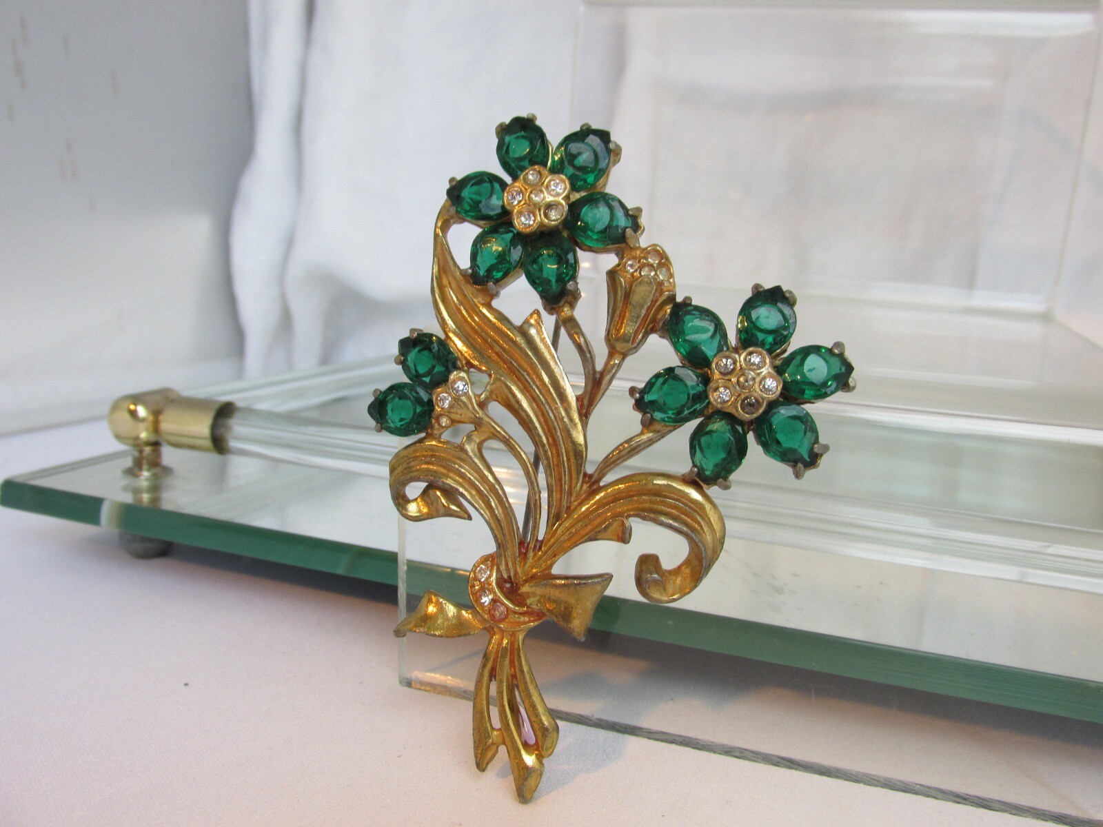 Rare Vintage Art Deco Unique Dark Green Glass Cabochons w/ Eyes Brooch Pin