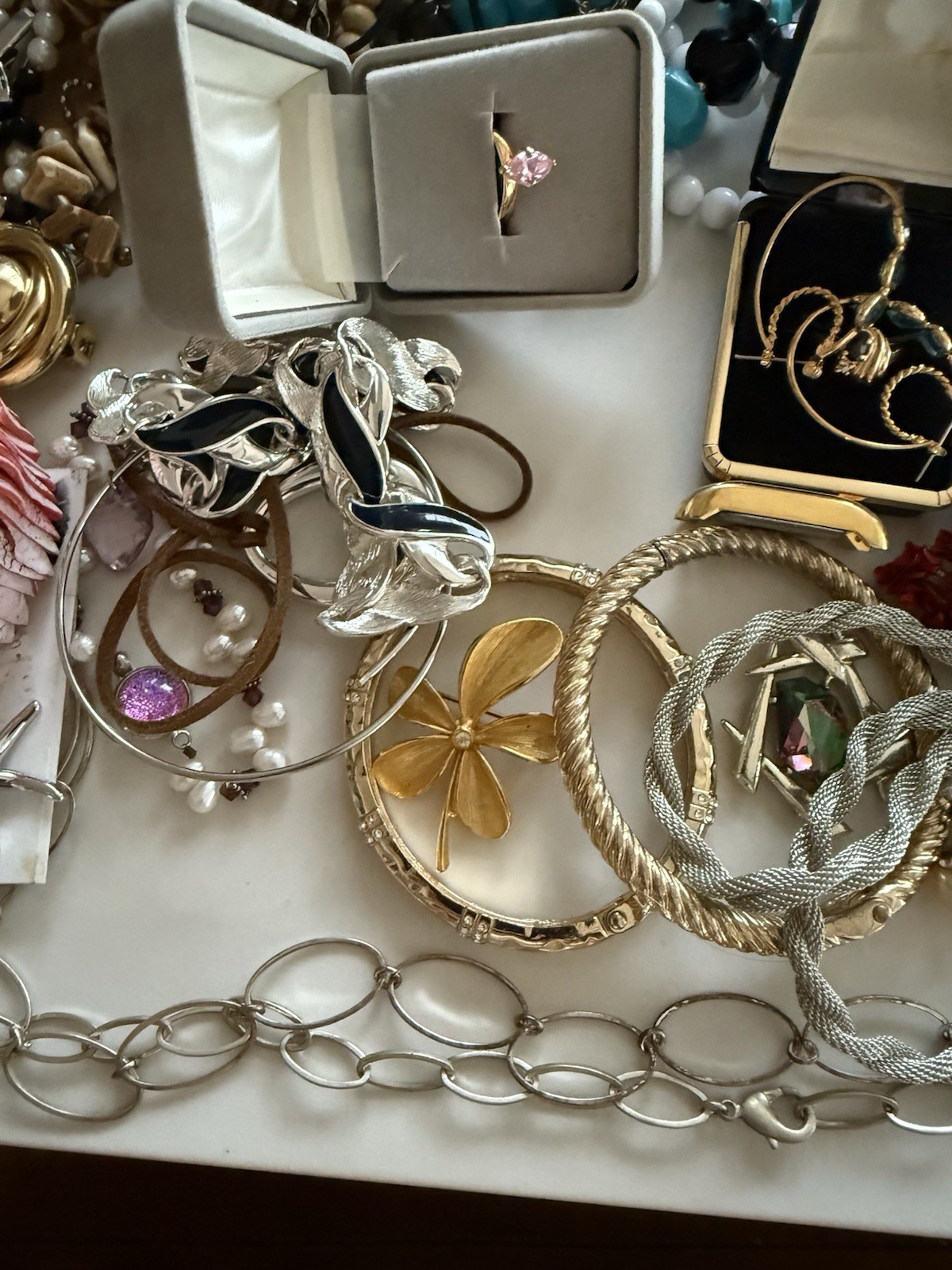 Over 3lbs Of Grandma’s Vintage Costume Jewelry Lot Old & New Basket Included!