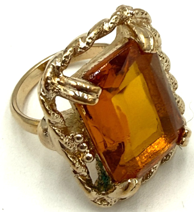 SARAH COVENTRY Ring Wild Honey Cocktail Amber Glass Gold Tone 1970 Size 6