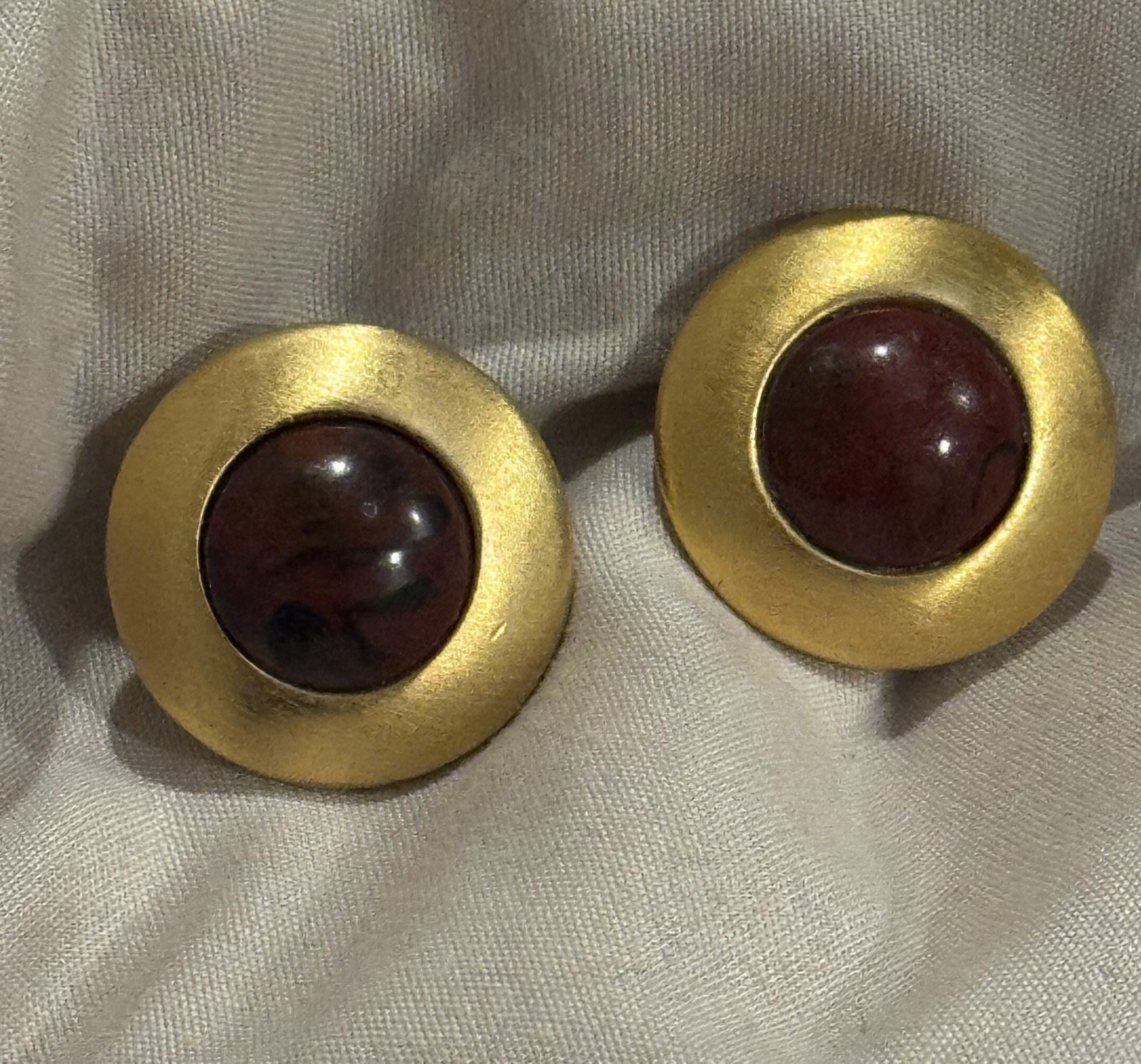 Monet Vintage Redish Brown & Gold Circle Clip On Earrings