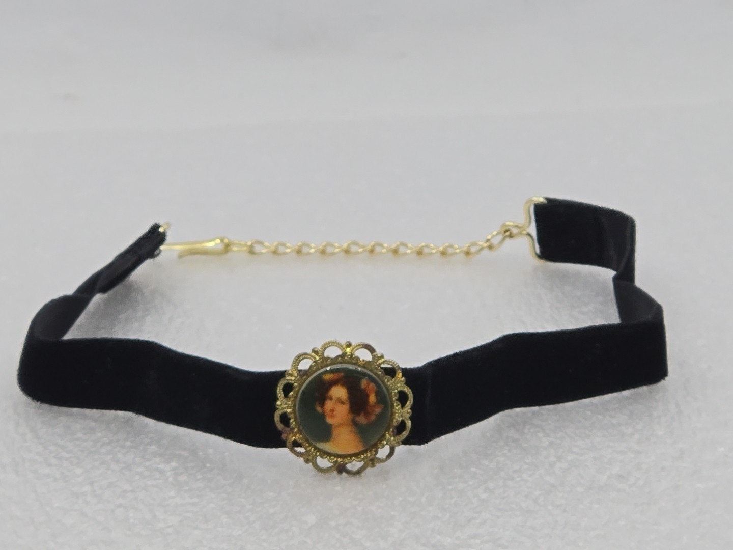 Vintage ART Portrait Cameo Black Velvet Choker Victorian Style W Germany