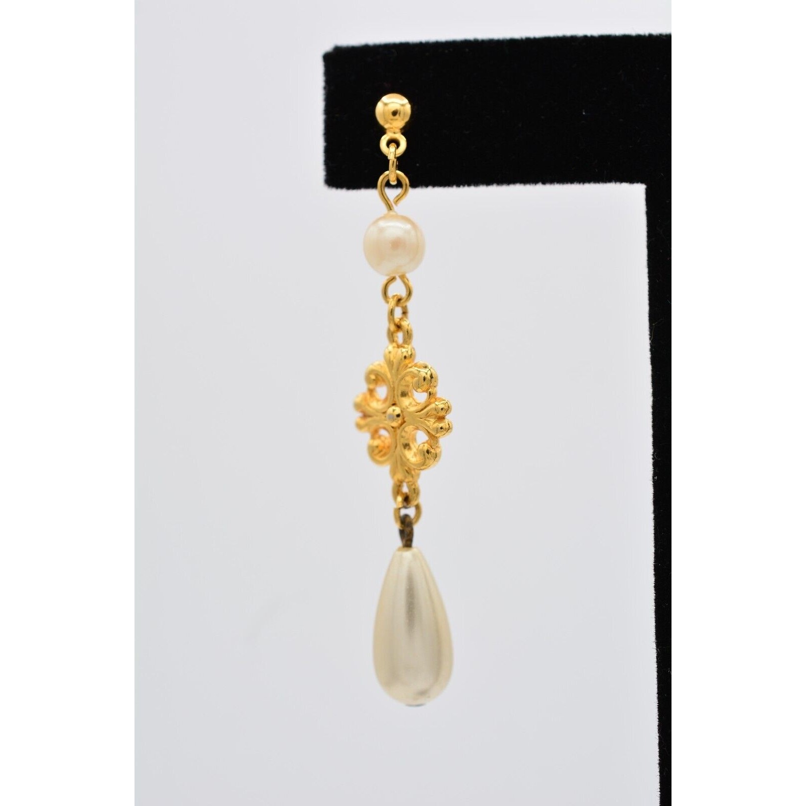 Vintage Dangle Drop Pearl Earrings Gold Tone Lightweight 2.25″ 1980s BinAV