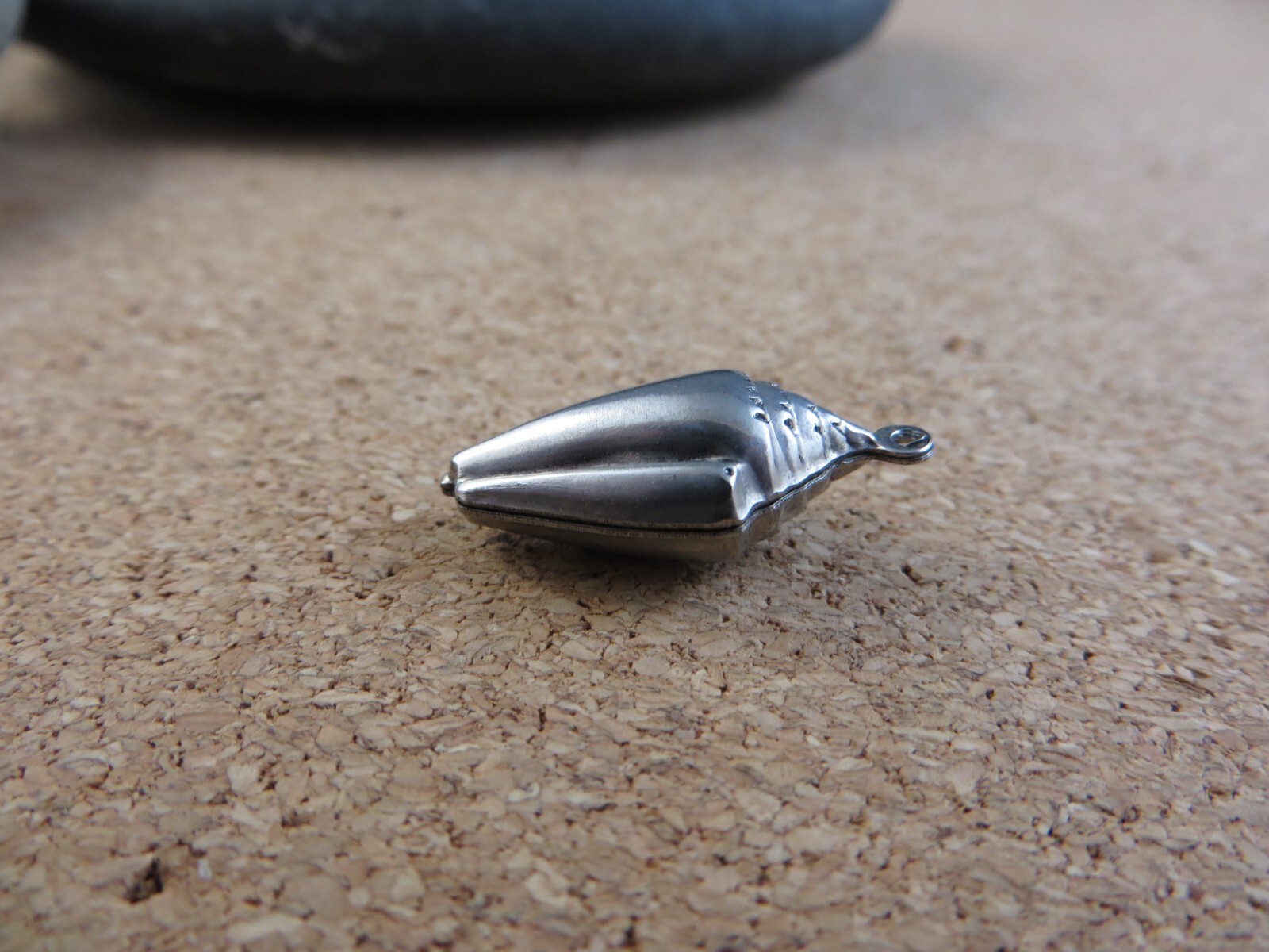 Vintage 3D Puffy Cone Sea Shell Snail Silver-tone 1″ Charm Pendant #837 A