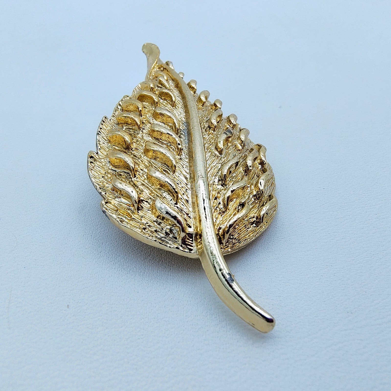 Vintage Gold Tone Leaf Brooch Nature Botanical Organic Chic Autumn Sculptural