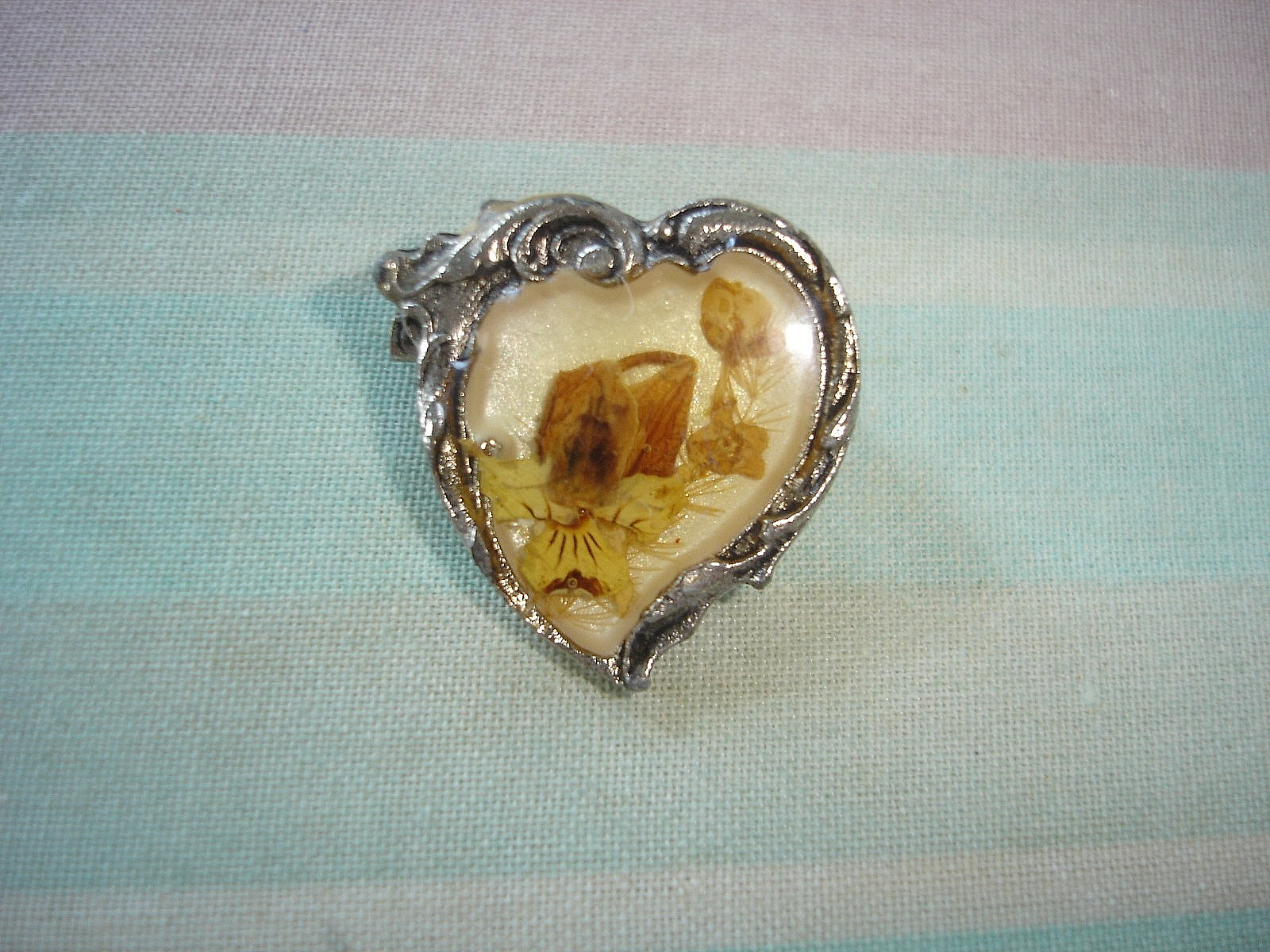Vintage LOT of 6 HEART & ANGEL Pin Brooches-4 Heart, 2 Angels-Pearls Rhinestones