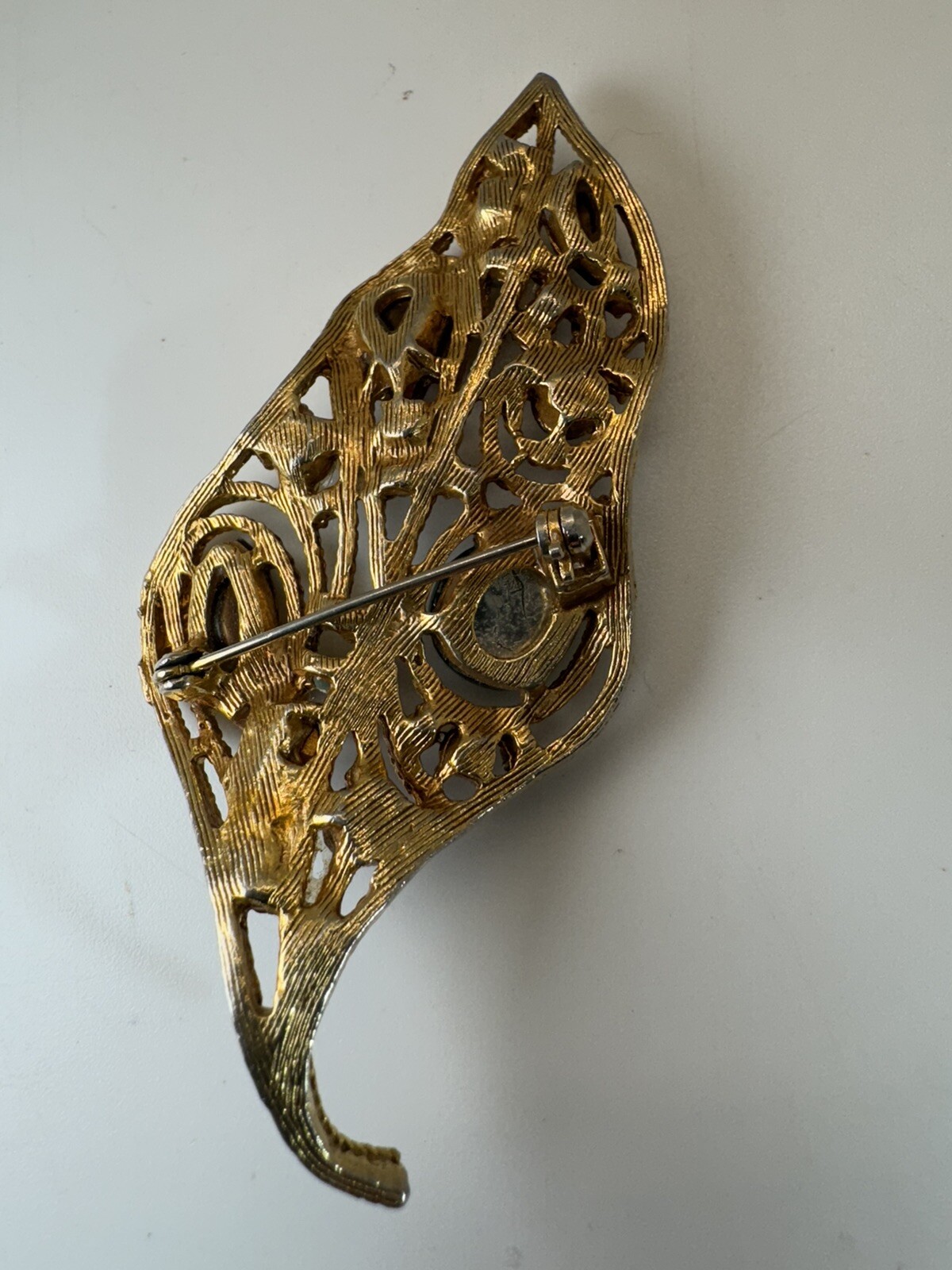 Vintage Leaf Brooch La Roco 50’s Gold Tone 3 1/2” Color Rhinestones Unsigned