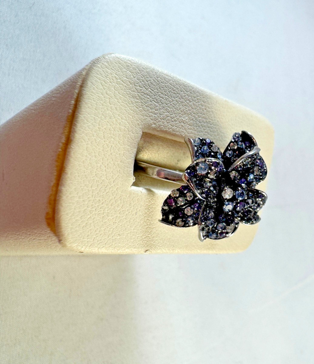 Vintage BGE Blue, Purple and Clear Stone Floral ring, size 6.75