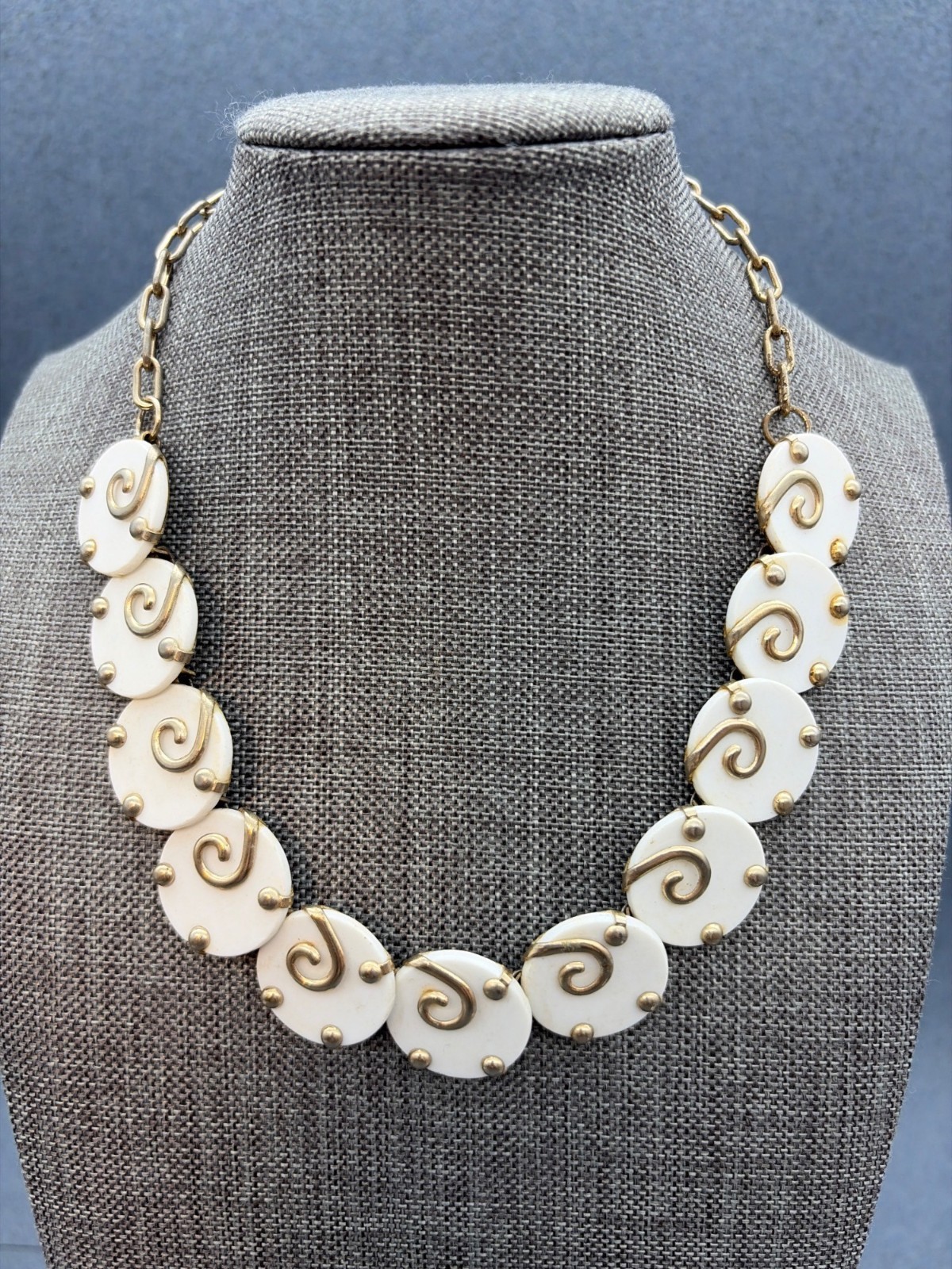 Vintage Swirl Necklace 16 In As Is White Disc Gold Chain Link Retro MCM Glam