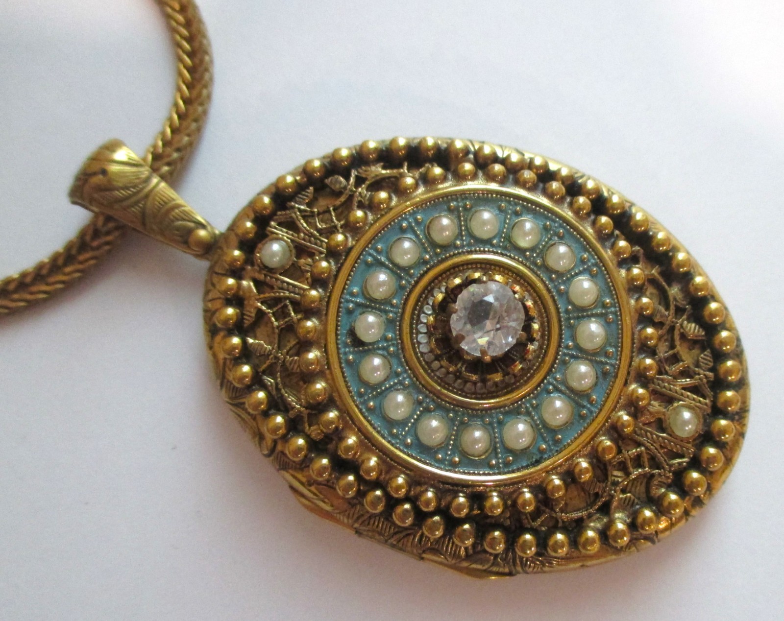 LARGE VINTAGE VICTORIAN REVIVAL LOCKET WHEAT CHAIN NECKLACE GOLD GILT BRASS