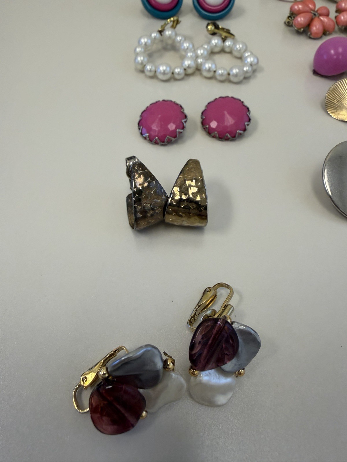 Lot Of Vintage Retro & Modern Clip On Earrings 60s 70s 80s 90s To Now 25 Pairs