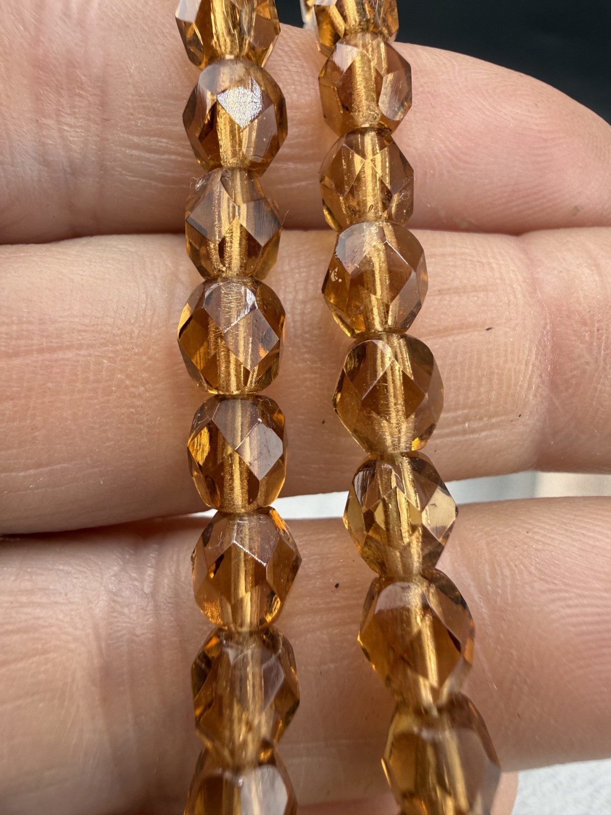 Vintage Brown Faceted Glass Beaded Necklace Silver Tone 16″