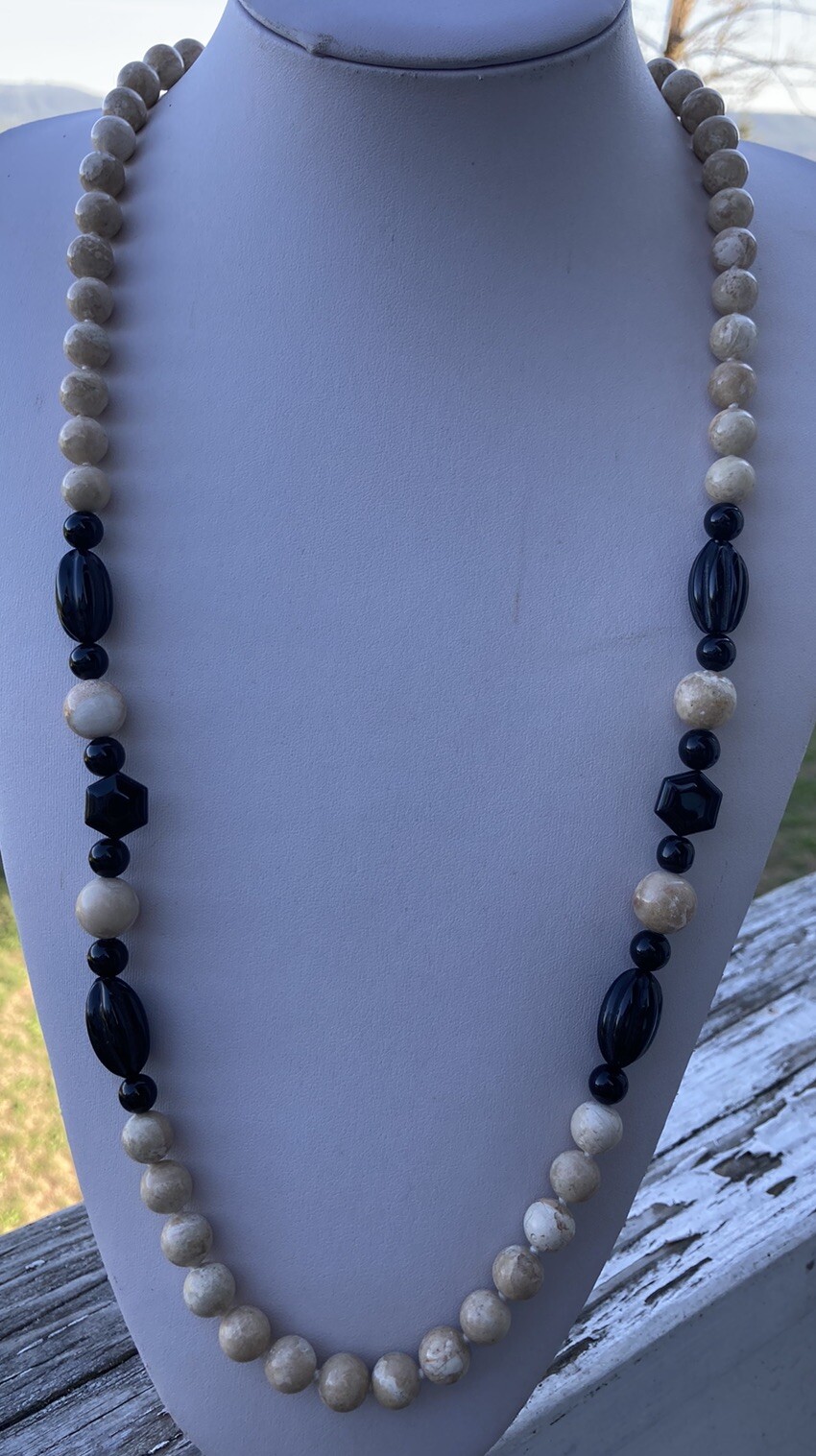 Vintage Bead Necklace Hand Knotted Gemstone Jasper Onyx Cool Stone 33″ VTG