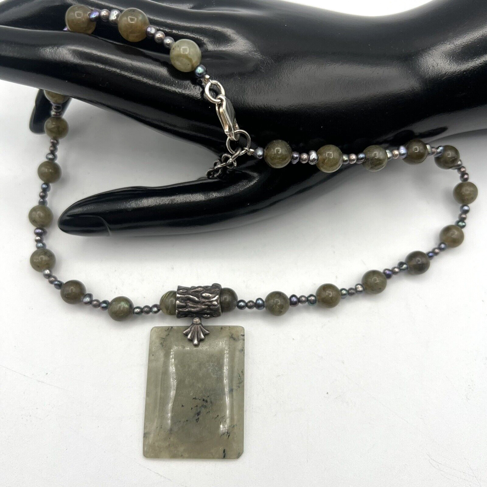 Vintage Green Stone & Purple Peacock Pearl Sterling Silver Pendant Necklace