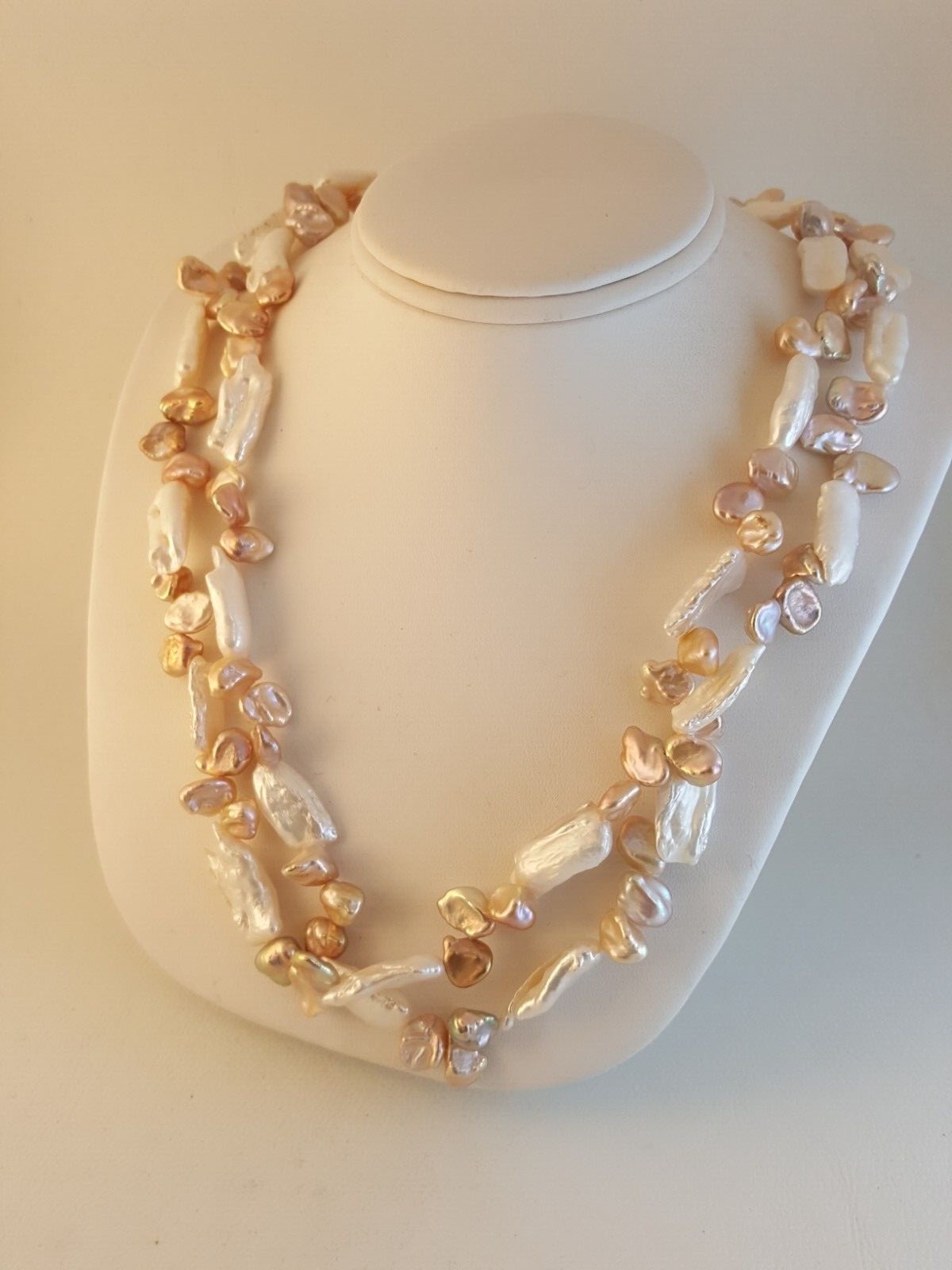 Baroque pearl pink white necklace 40″ long 76 grams