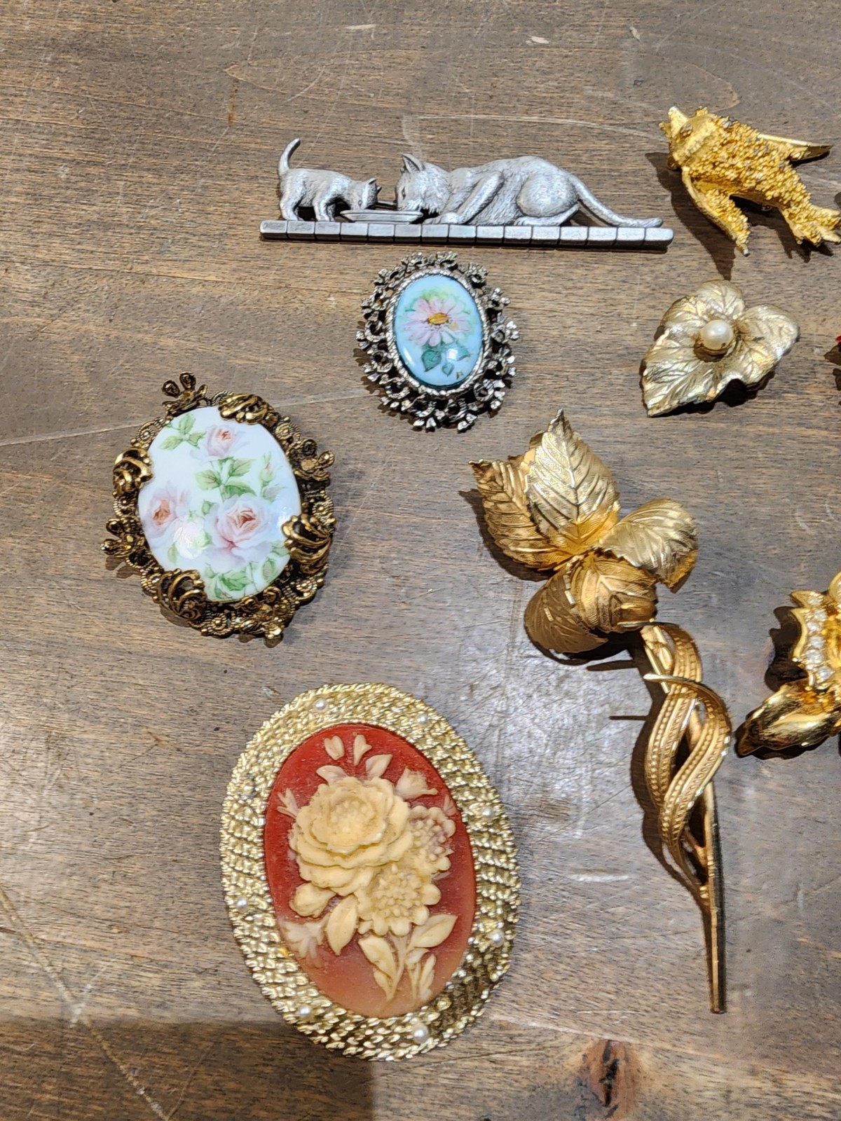 Vintage Lot Brooch Lapel Pin Bird Flowers Cats Avon Giovanni READ
