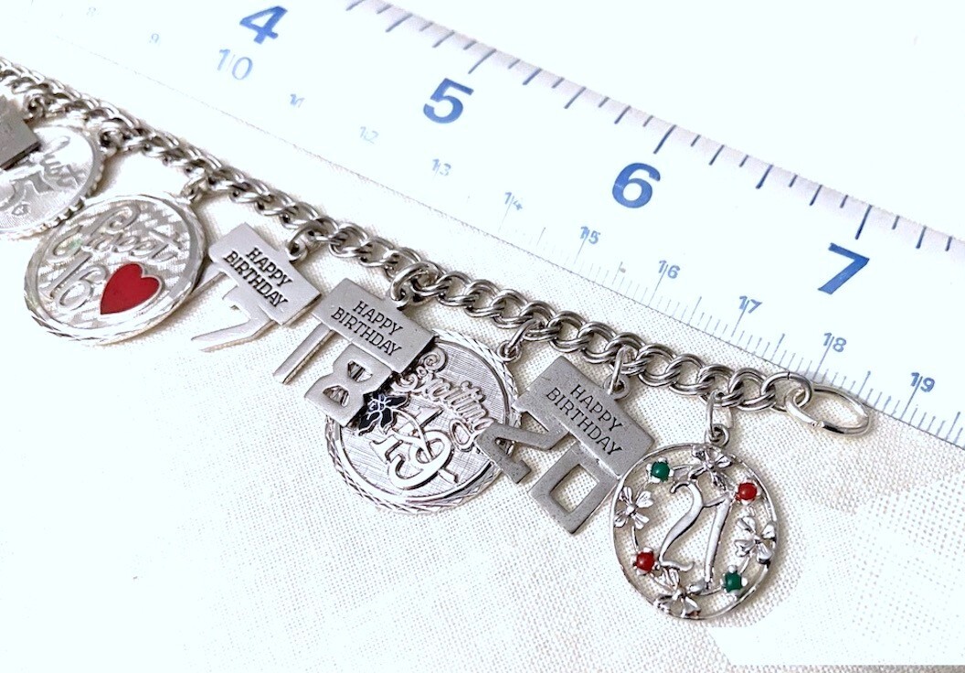 SWEET! Estate 60s-80s ster 13-CHARM BRACELET (ages 10-21) HAPPY BIRTHDAY CHARMS