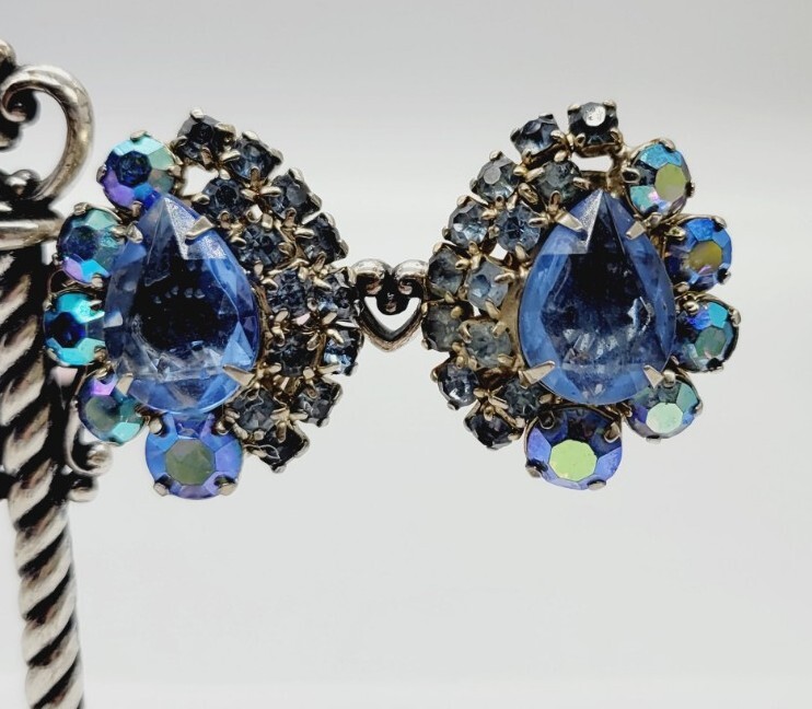 Ice Blue Crystal Silver Tone Clip Earrings Aurora Borealis AB Vintage 1.25 in