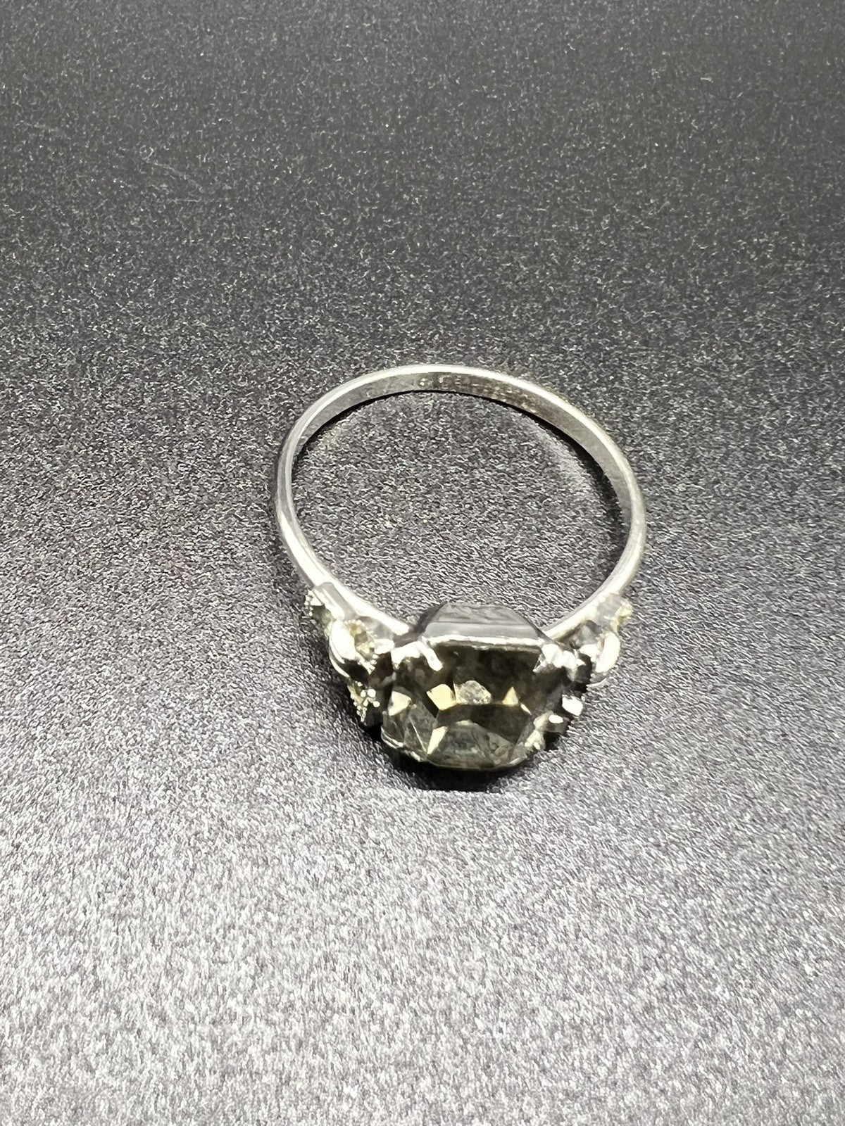 Vintage UNCAS Size 8 Ring Sterling Silver Patent No. 2763140 Smokey Grey Stone
