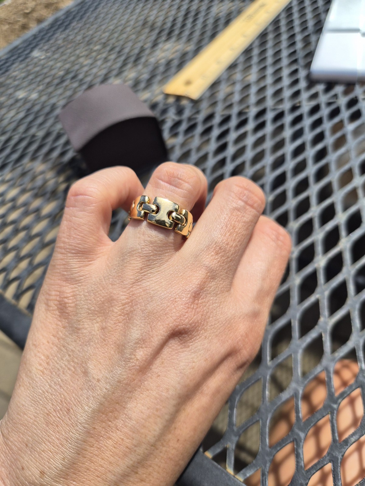 Vintage 14k Articulated Chain Ring