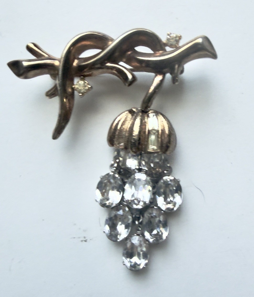 Trifari Grape Cluster Broach Dangles From Branch Patent Pending 1.74” L 2” T