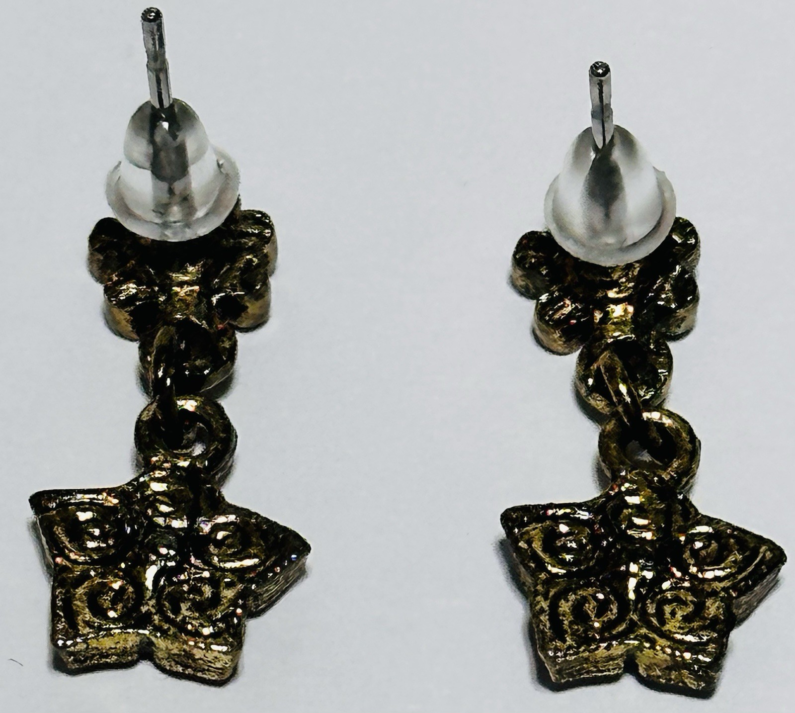 Antique Gold Tone Flower Dangle Earrings Blue And Green Rhinestones 3/4 In