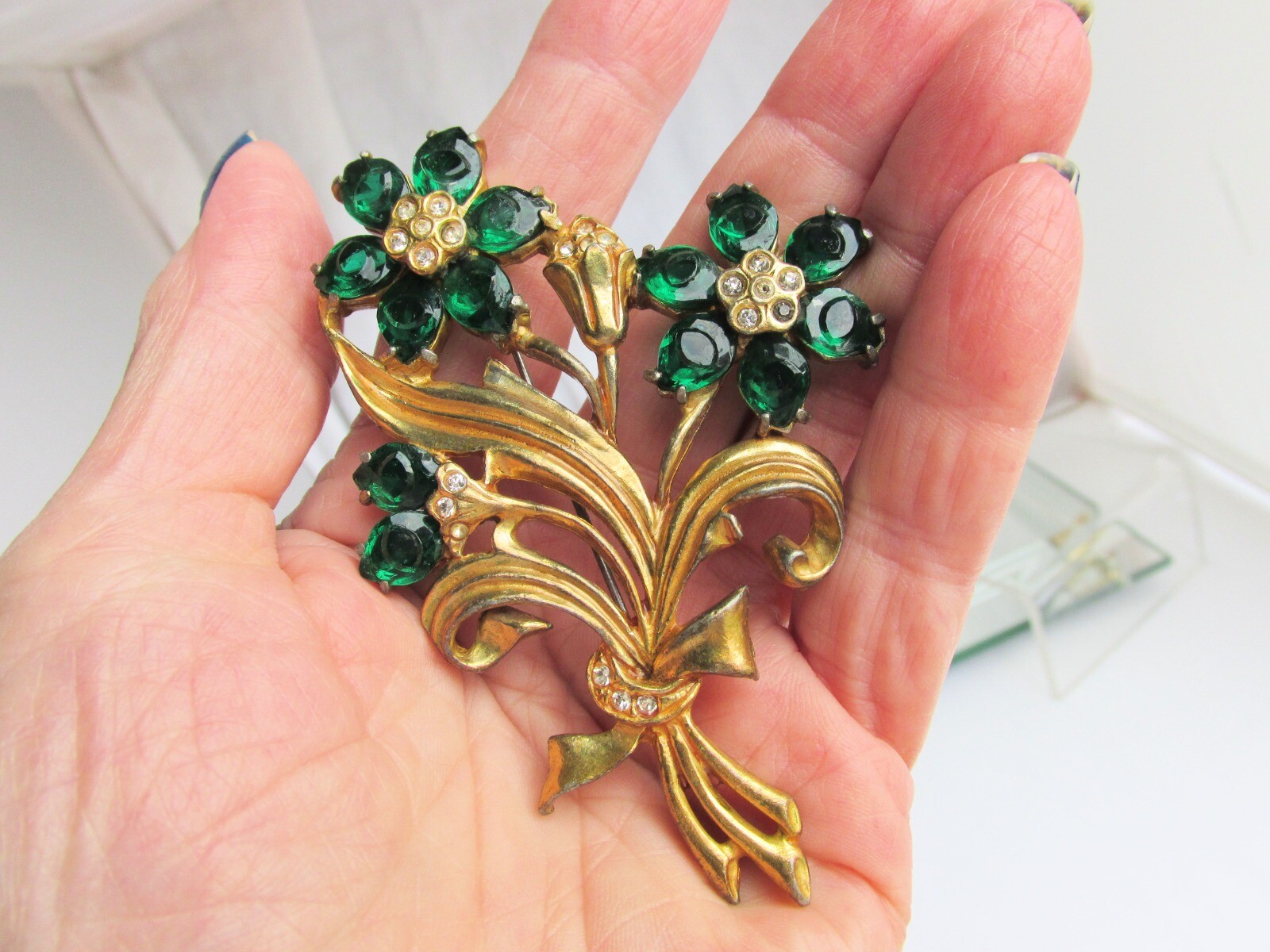 Rare Vintage Art Deco Unique Dark Green Glass Cabochons w/ Eyes Brooch Pin