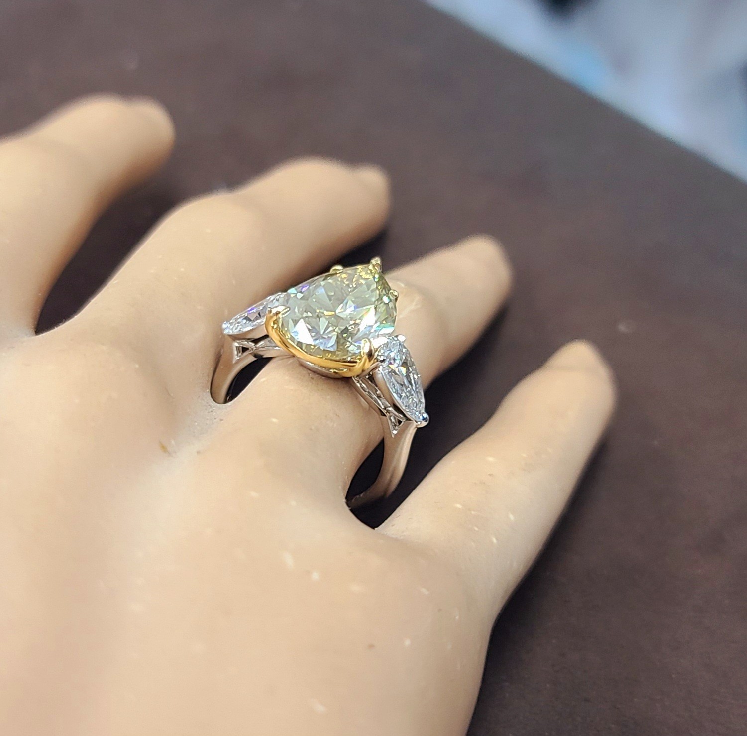 Platinum 18k Gold Engagement Ring 7.13ct.Natural Pear Champagne Diamond GIA