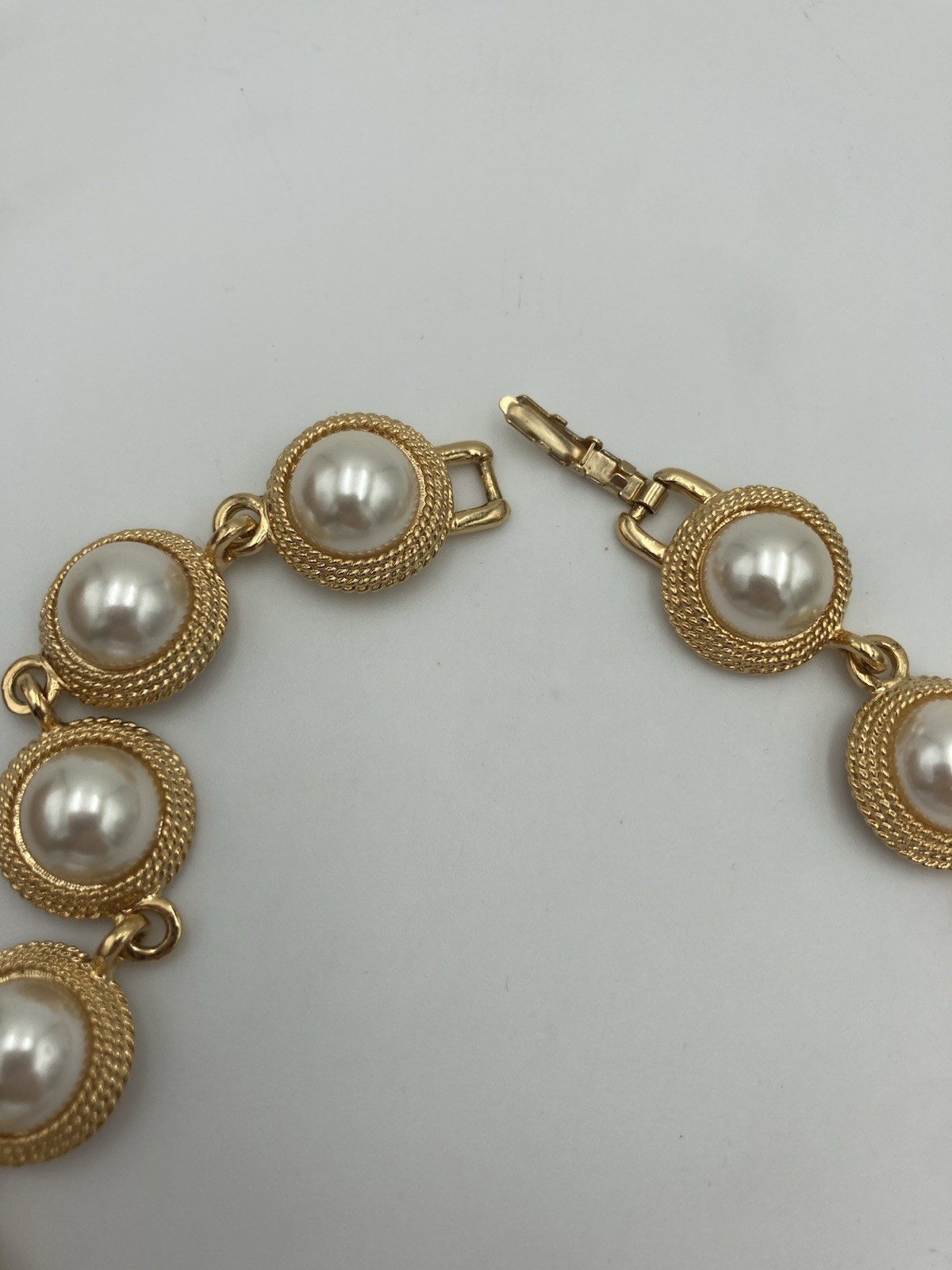Napier Faux Pearl Goldtone Choker 16.5 In Necklace 80s 90s Chunky Unique Vintage
