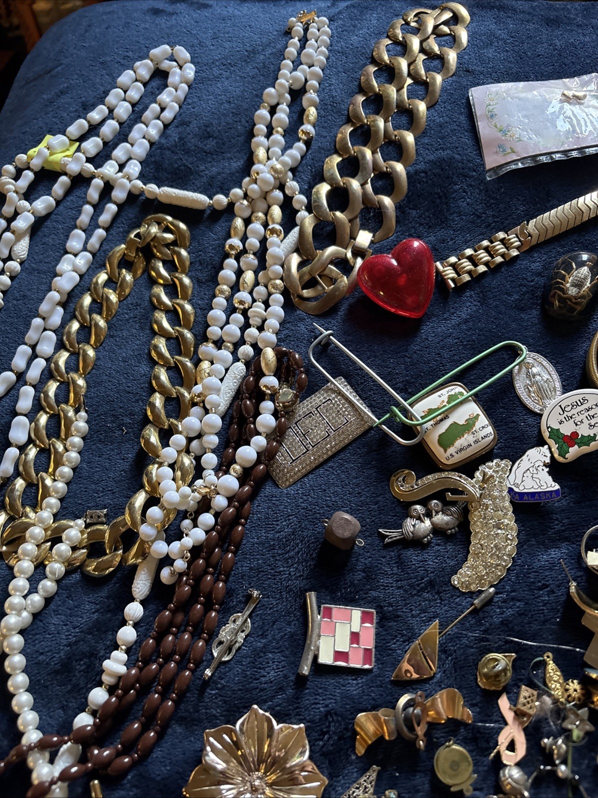3lbs Custome Jewelry Lot Vintage Pins Braclets Necklaces 50s 60s 70s 80s #1
