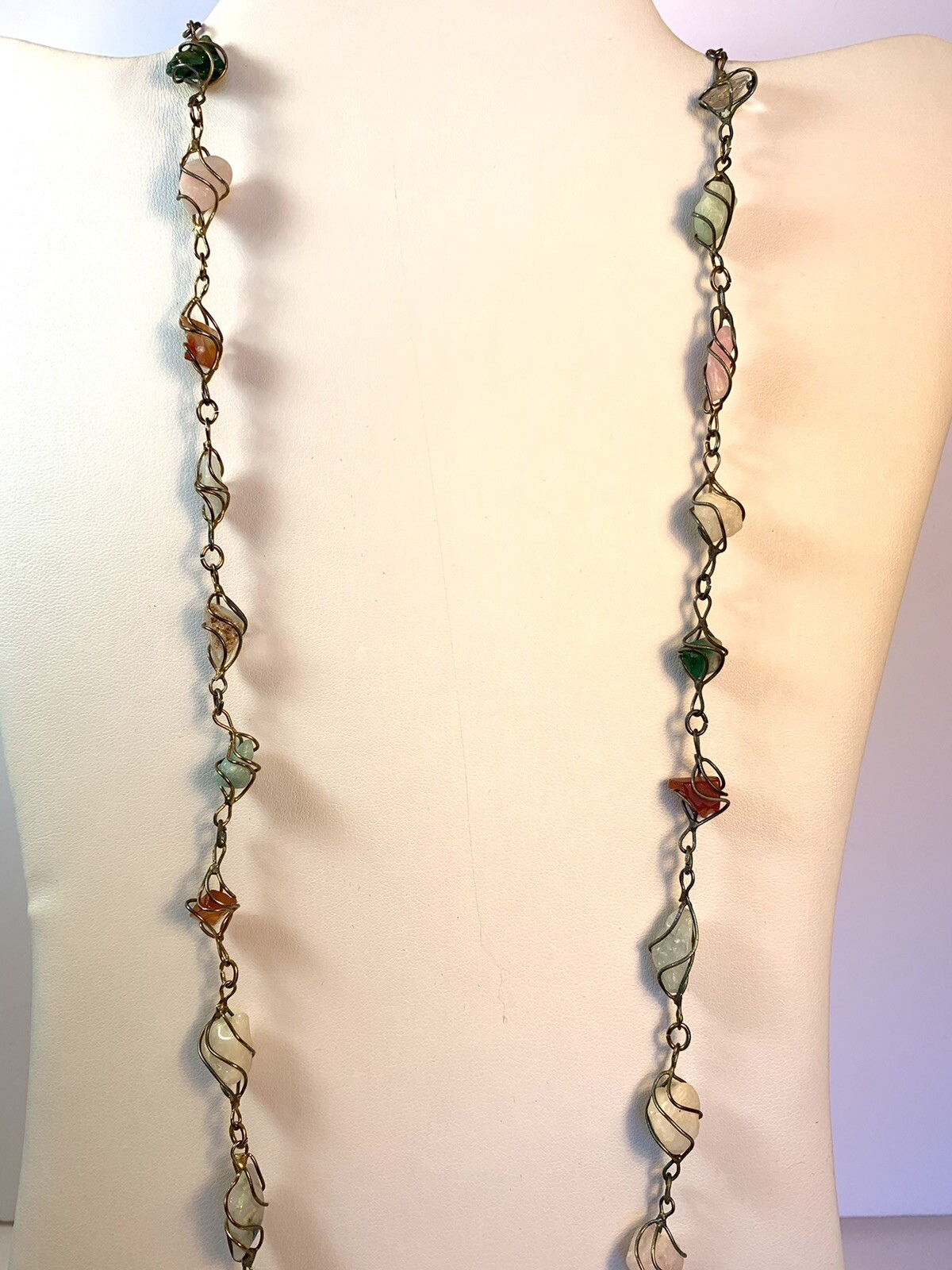 VTG Wire Wrapped Polished Gemstone Necklace Wire Linked 15” N68