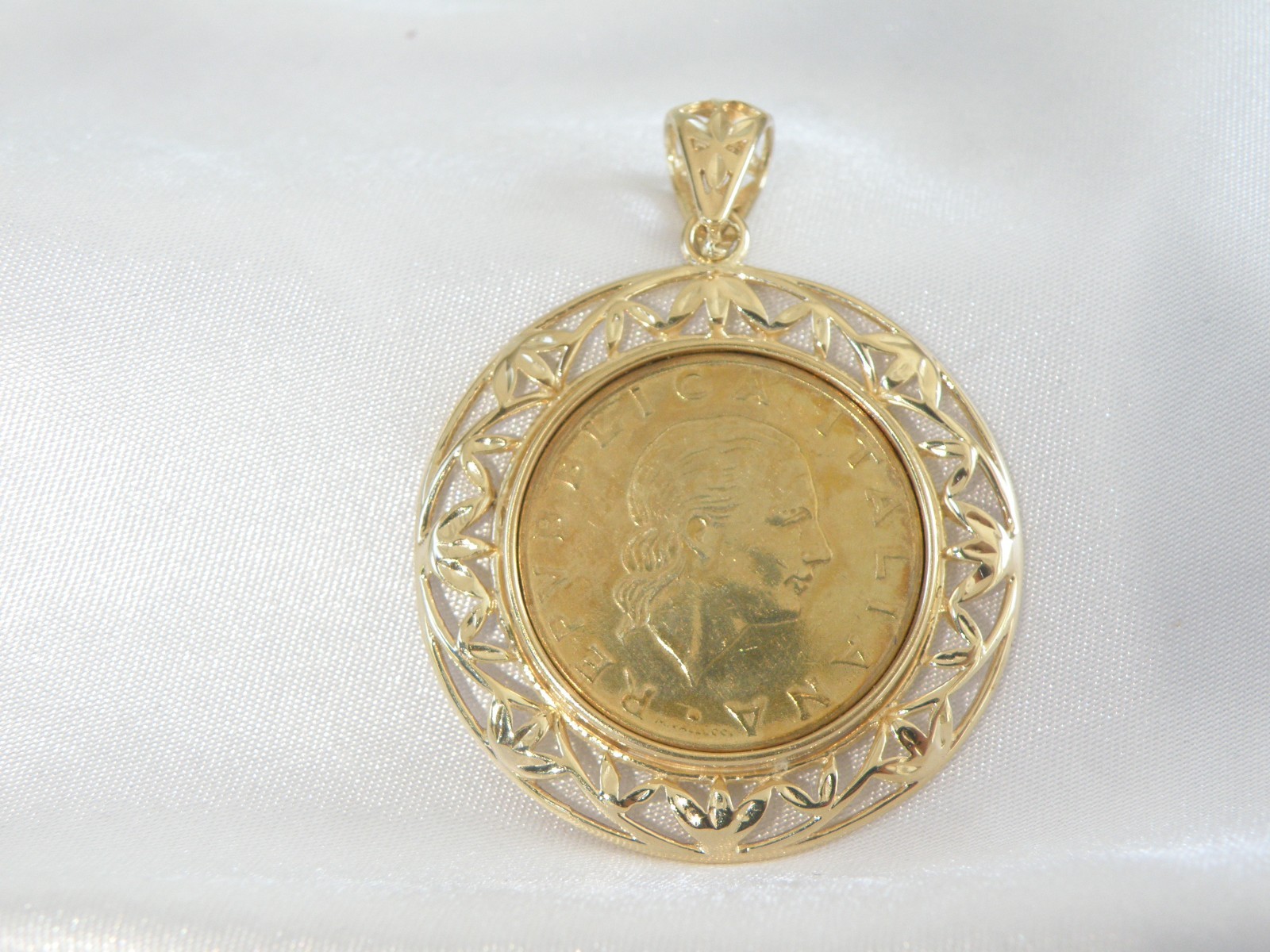 Large Itaor Italy Sterling Silver 925 Gold Vermeil Lire Italian Coin Pendant