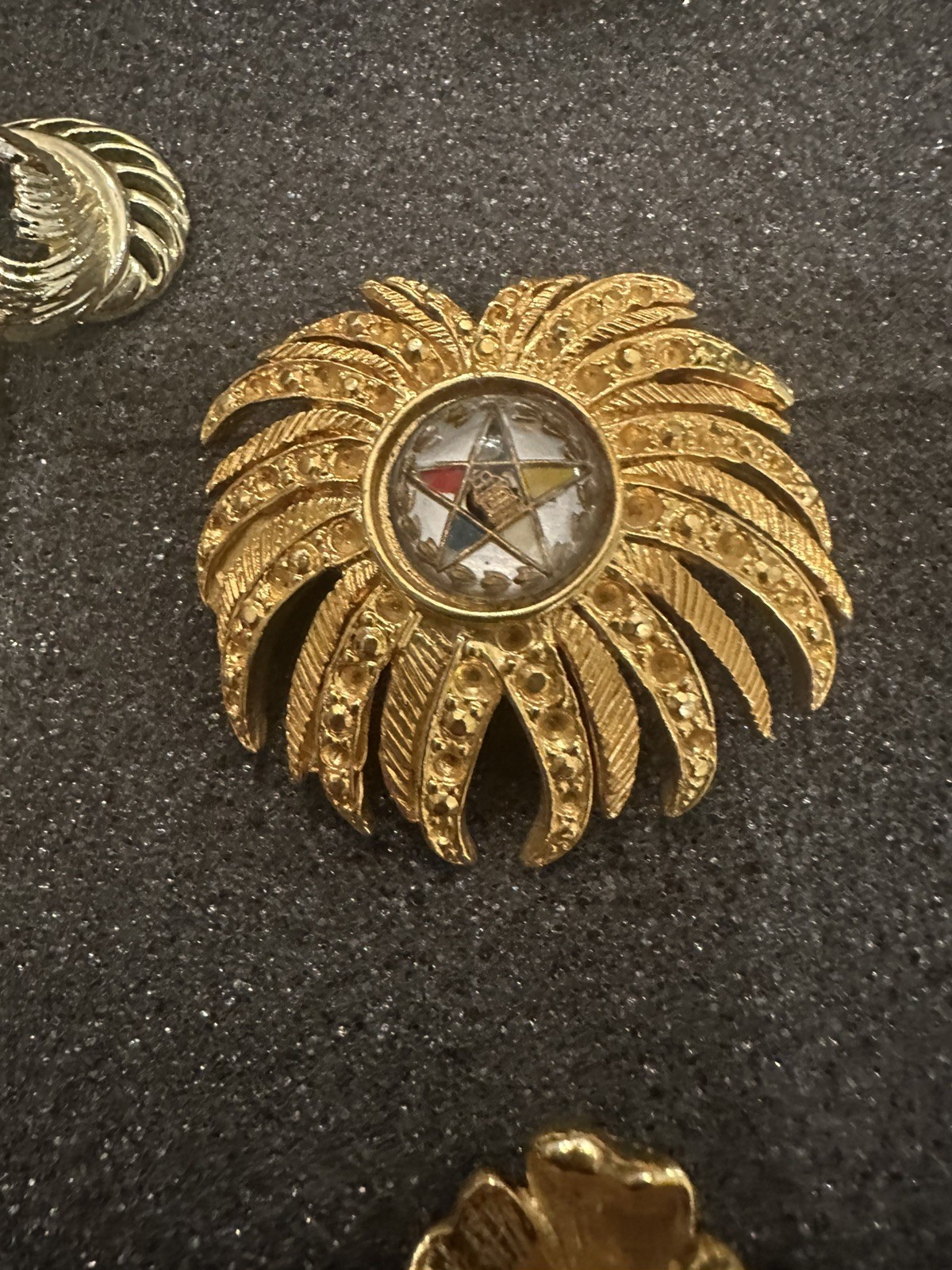 Vintage Estate Costume Jewelry Lot! Brooches and more!