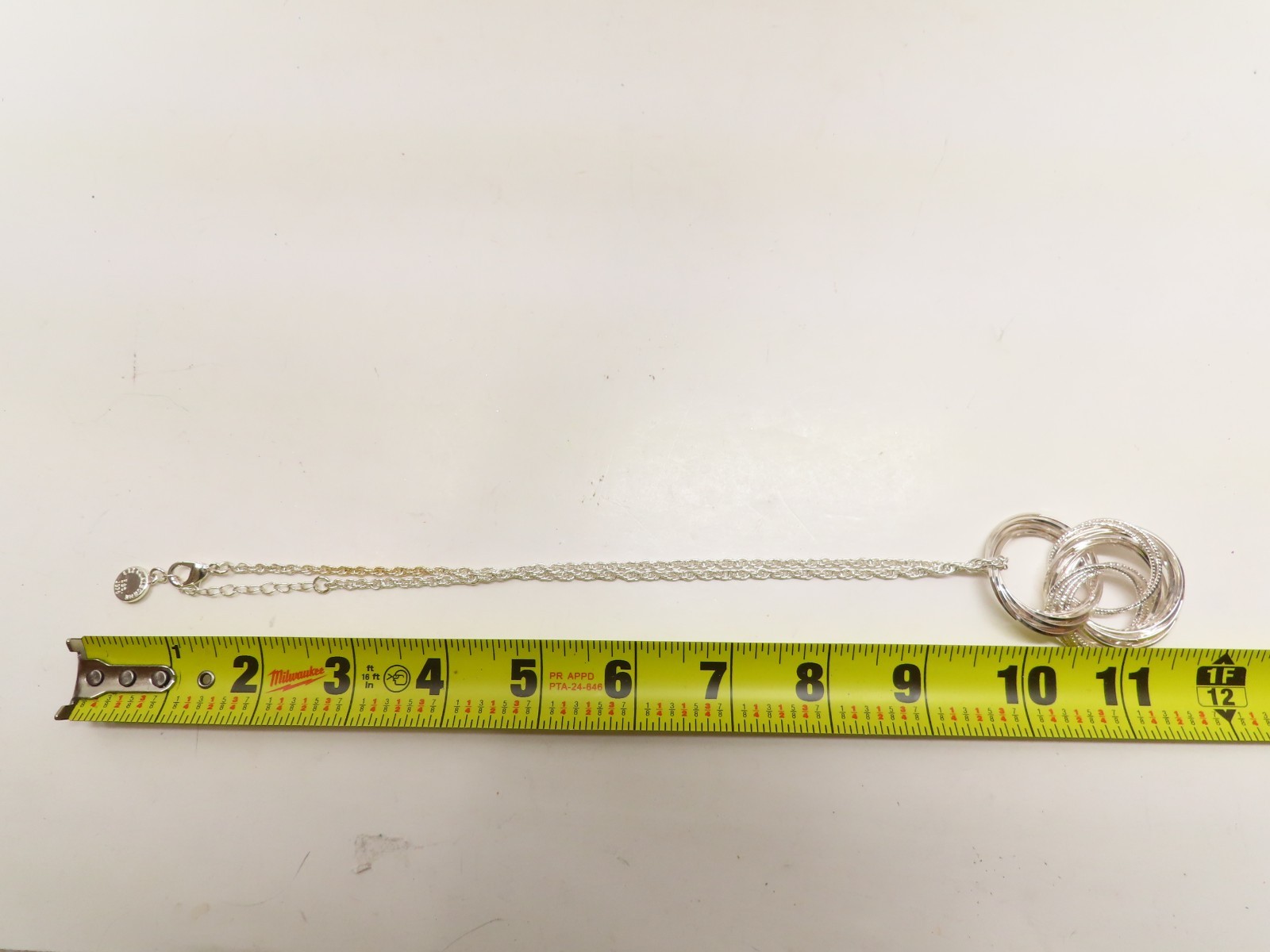 Necklace Pendant Liz Claiborne Vintage Silver Tone Slight Discolor Chain D5372