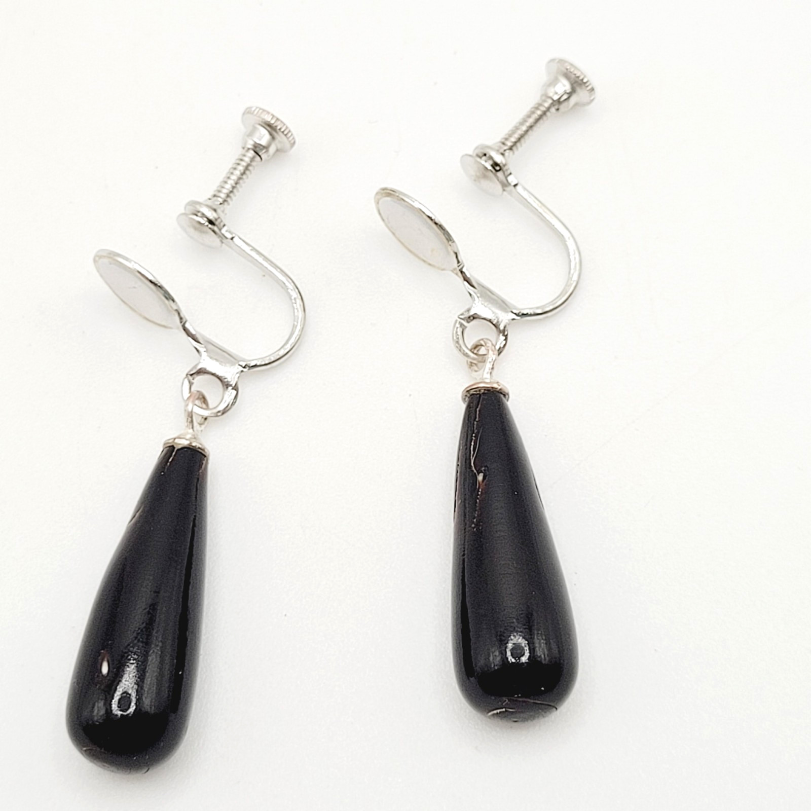Hawaiian Natural Black Coral Teardrop Torpedo Mixed Tone Vtg Screw Back Earrings