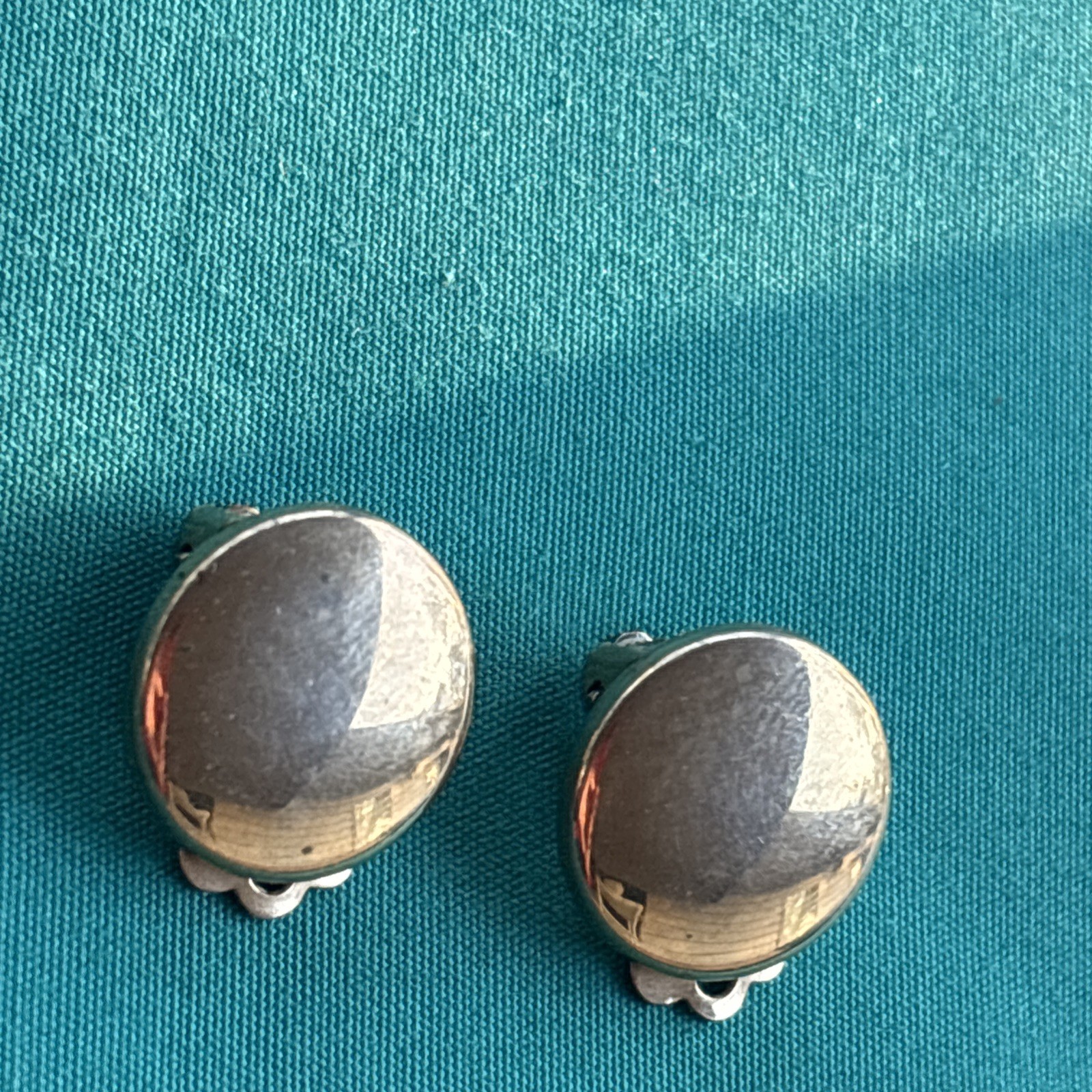 Vintage Coro Gold Toned Earrings Clip-on Jewelry About 1/2”