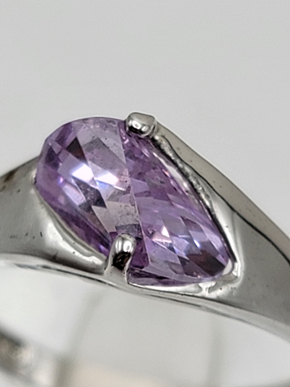 18K Gold Filled Purple Gemstone Ring Modern Statement Silver Tone Band