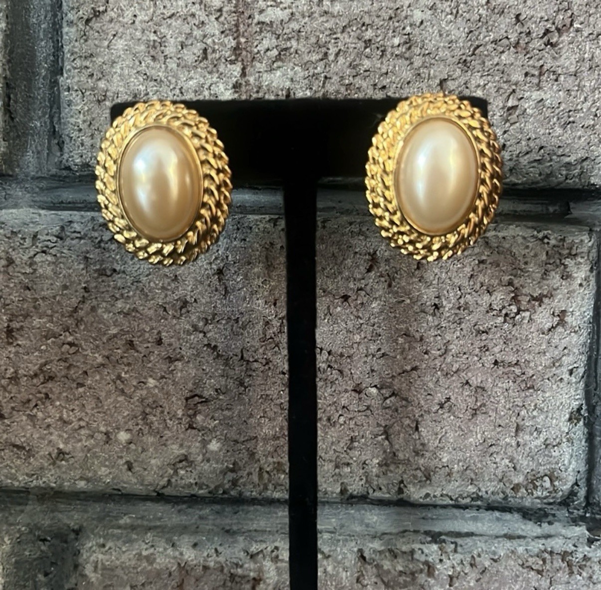Vintage Daniel Fassion Pearl Cabochon Gold Tone Halo Pierced Earrings
