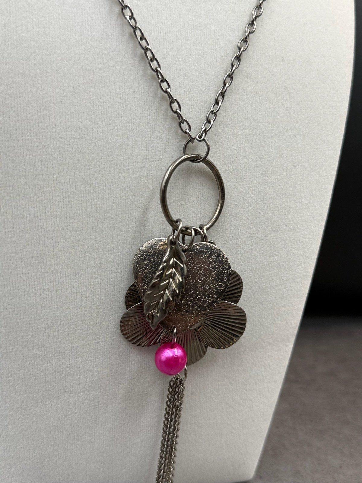 Vintage Gunmetal Tone Floral Flower Pink Bead Tassel Charms Drop Pendant