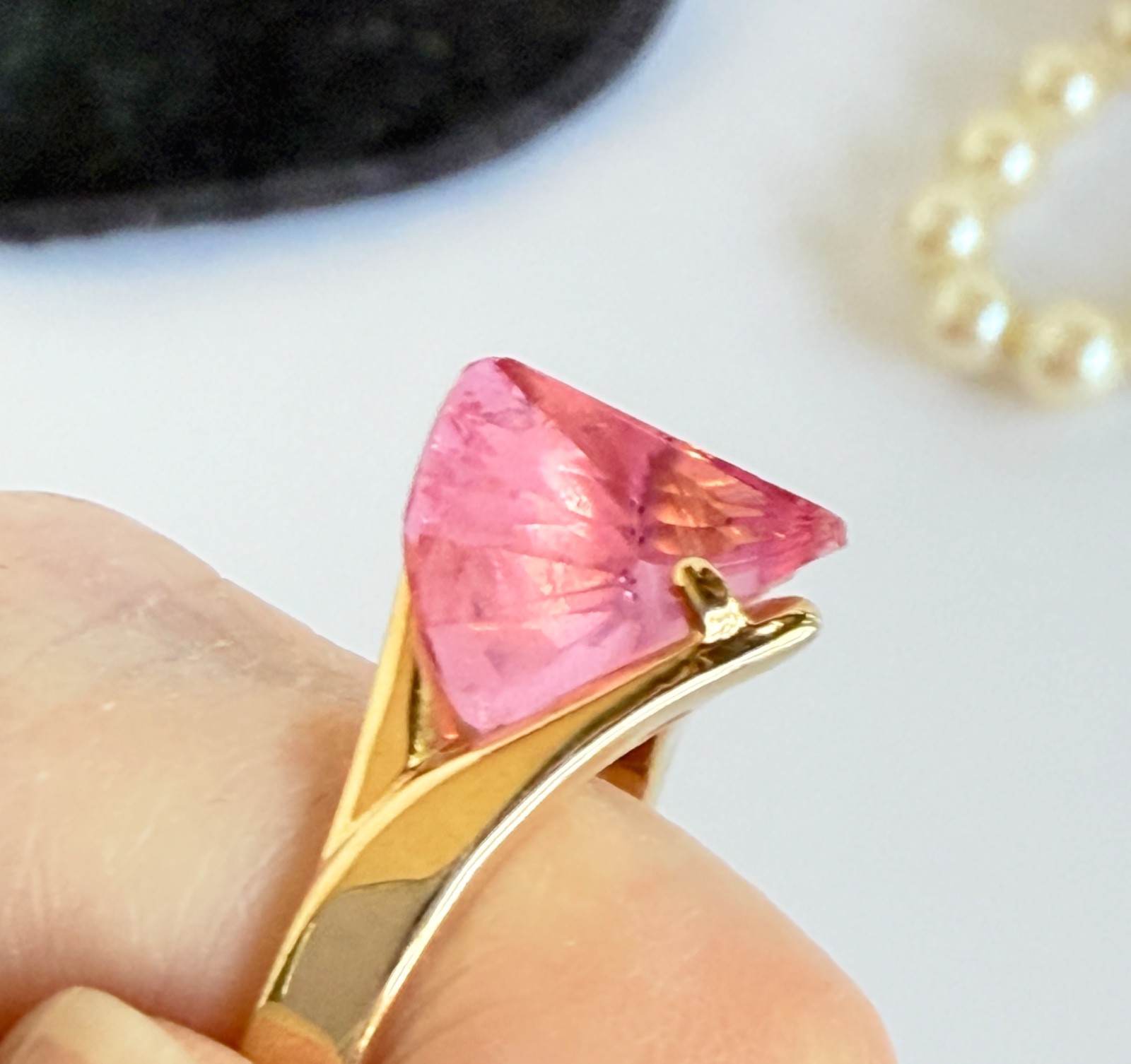Vintage Mary Kay Pink Trilliant Stone Ring 18K HGE Achievement Award MCM Size 8