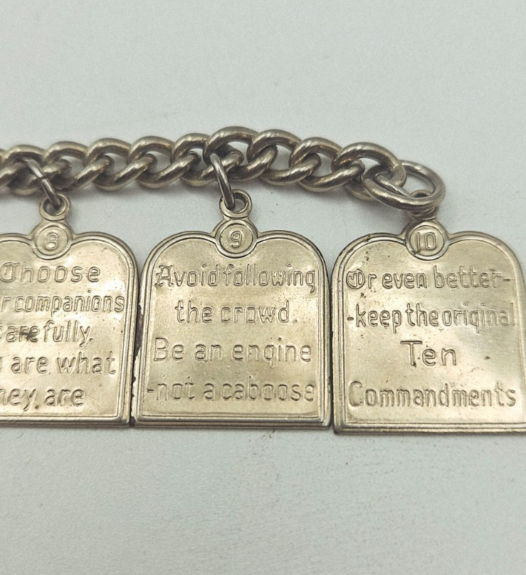 RARE Vintage 10 Teen Commandments Charm Bracelet Silvertone 1950s Paul Anka Song
