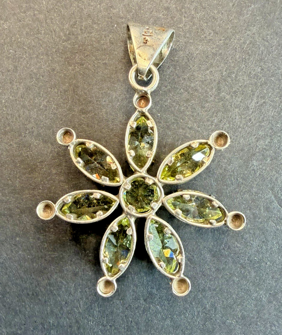 TAXCO STERLING SILVER 925 SPARKLY LOTUS FLOWER PENDANT SIGNED ON BAIL