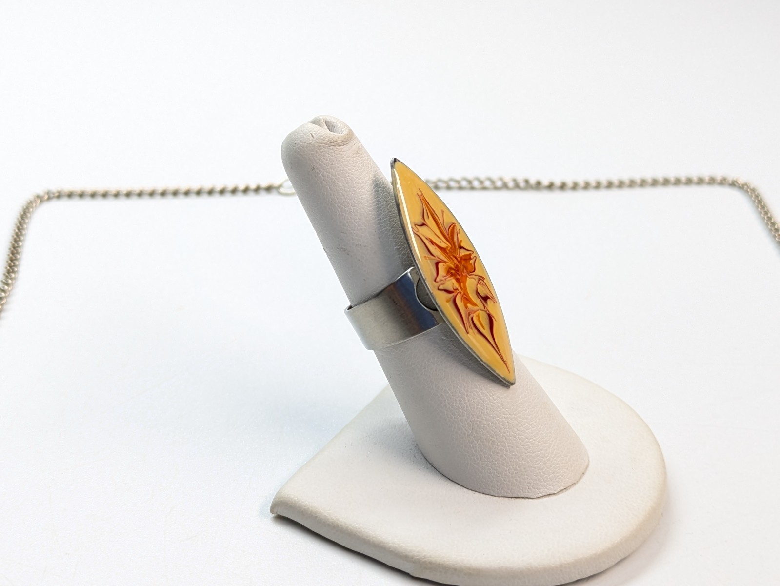 VTG Signed Sheffield England Cream Enamel Pendant Necklace & Adjust Ring Set