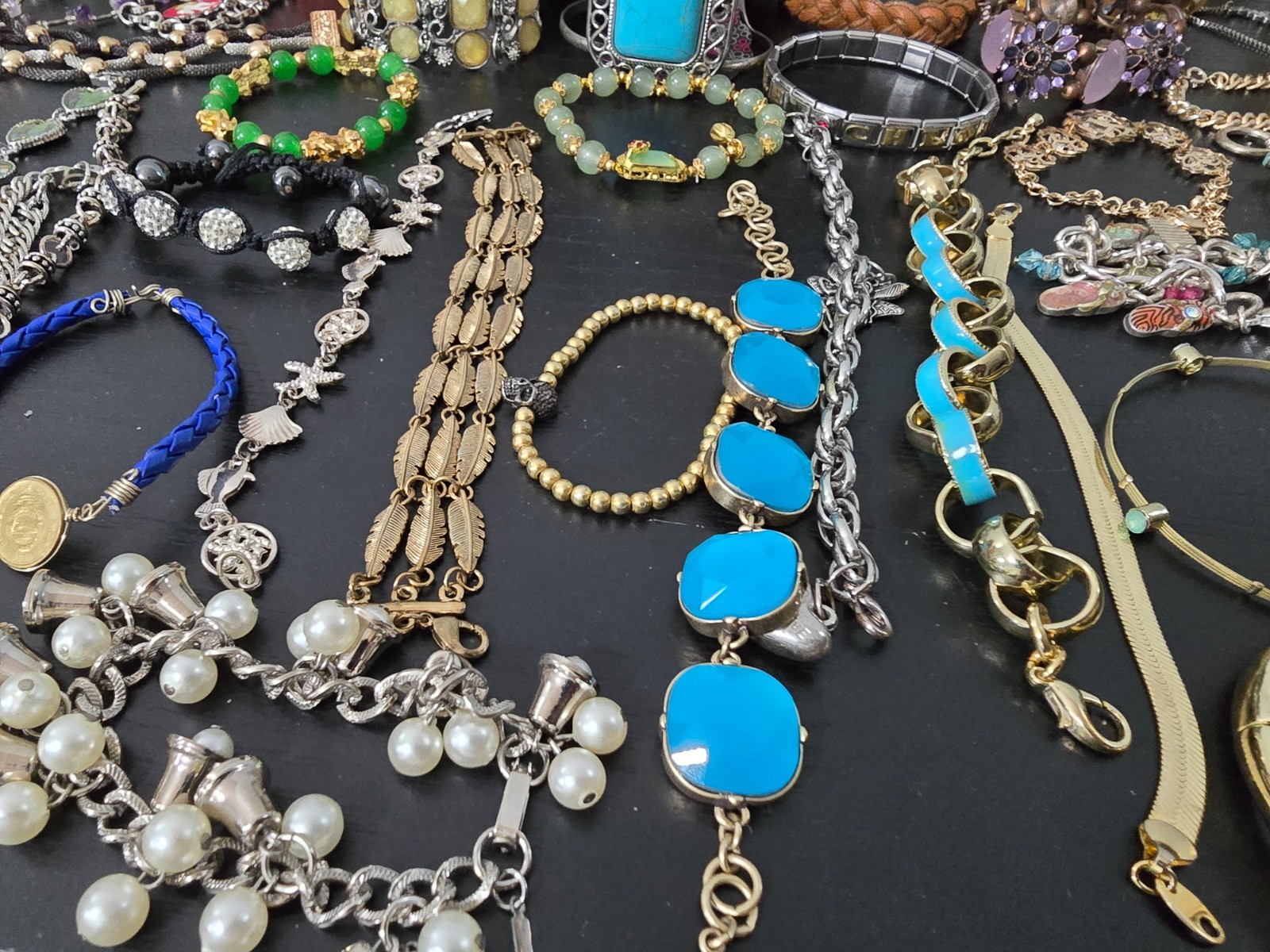Gigantic Mixed metals material an color lot of 70+ braceletn, signed /unsigned