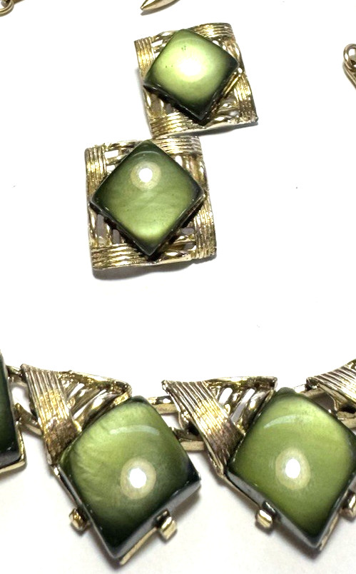 Vintage Jewelry Set Necklace Clip On Earrings SIGNED CORO Bakelite Green Moon 17
